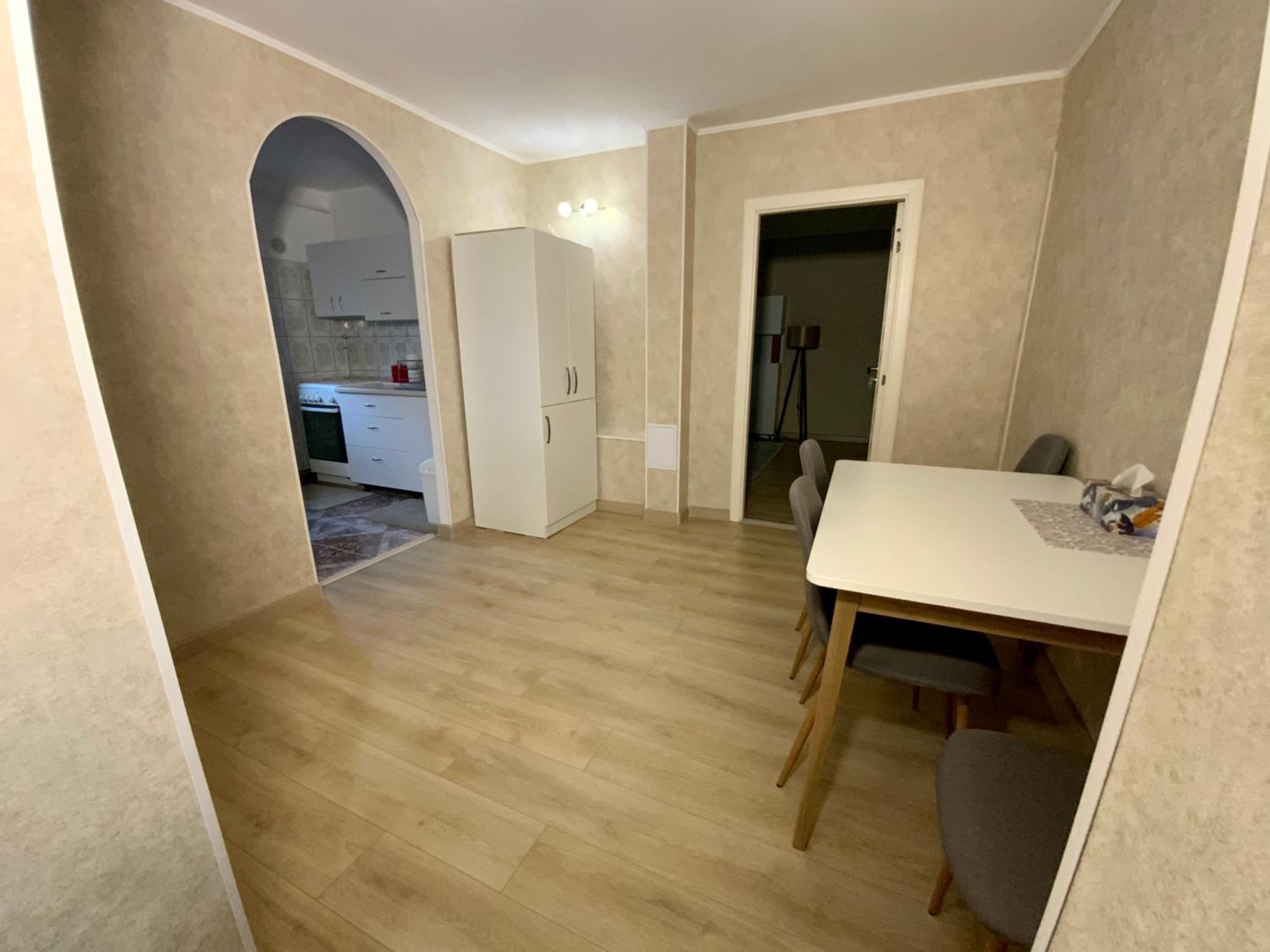 One-Bedroom Apartment photo 2