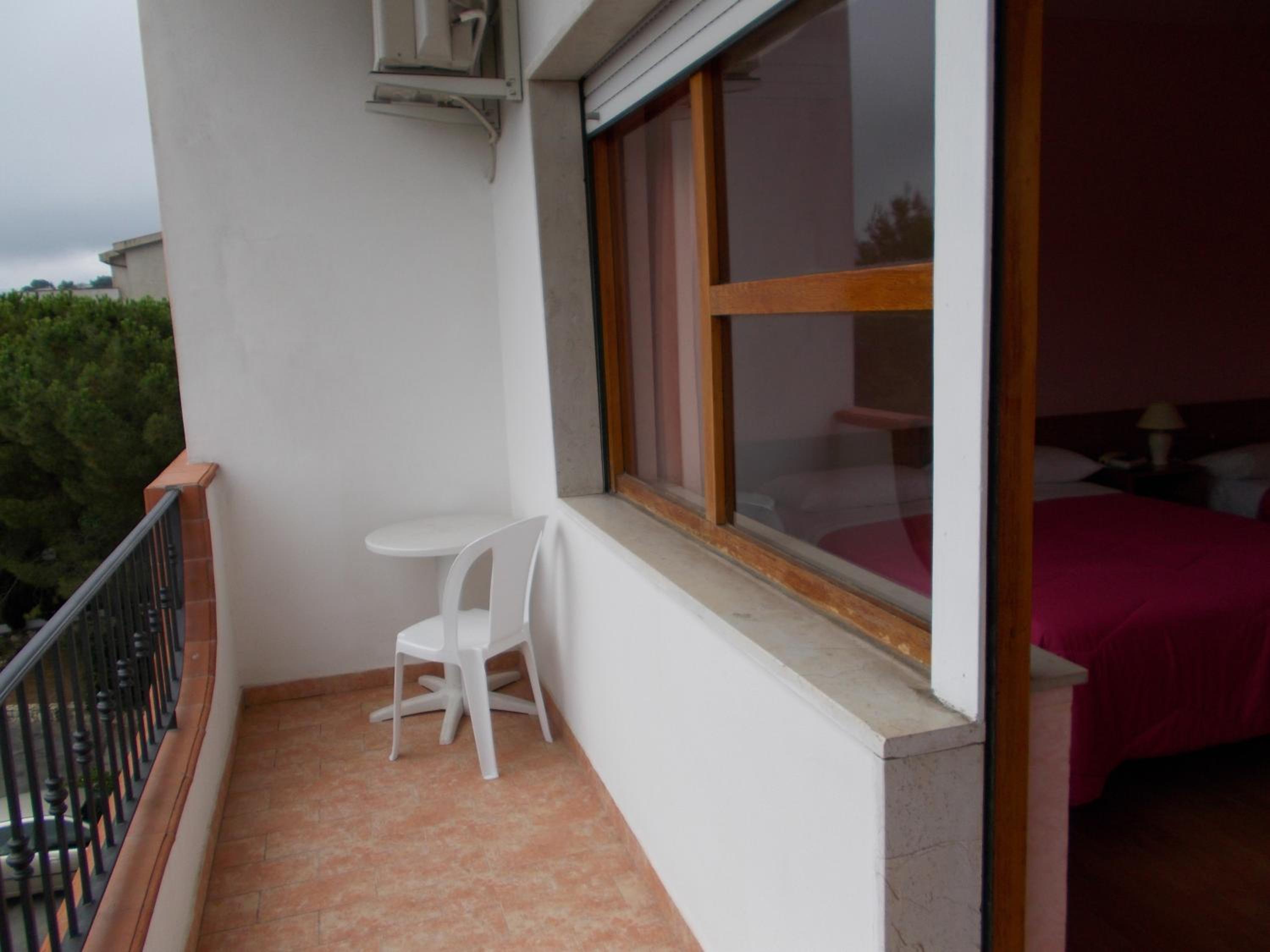 Triple Room with Balcony photo 2