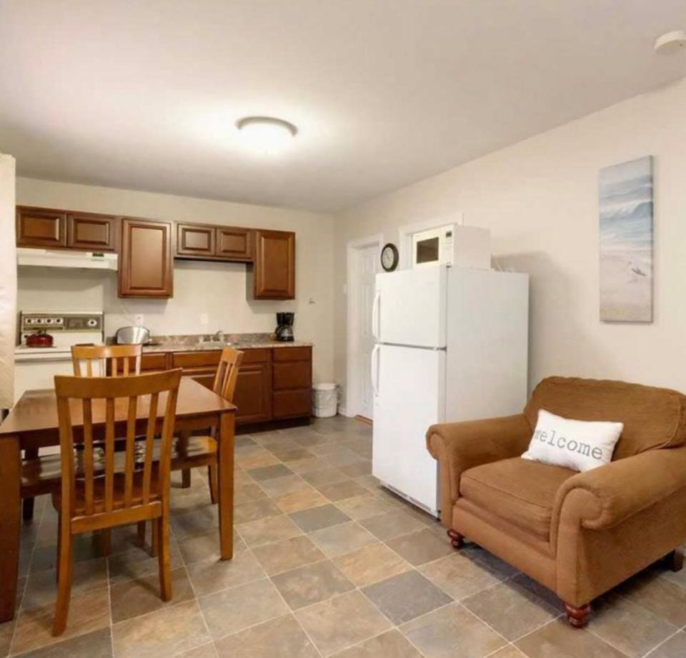 Two-Bedroom House photo 3