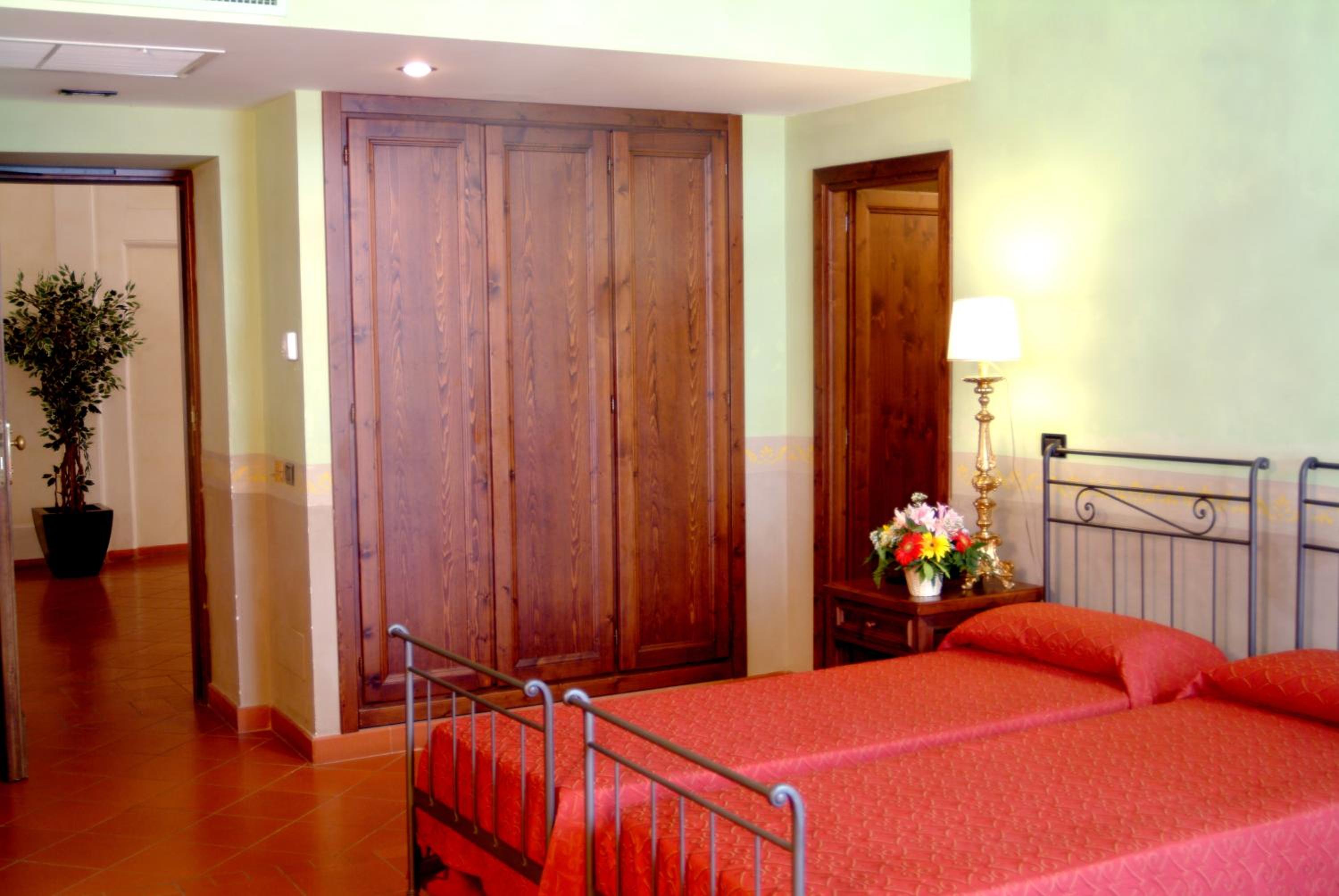 Superior Double or Twin Room photo 3