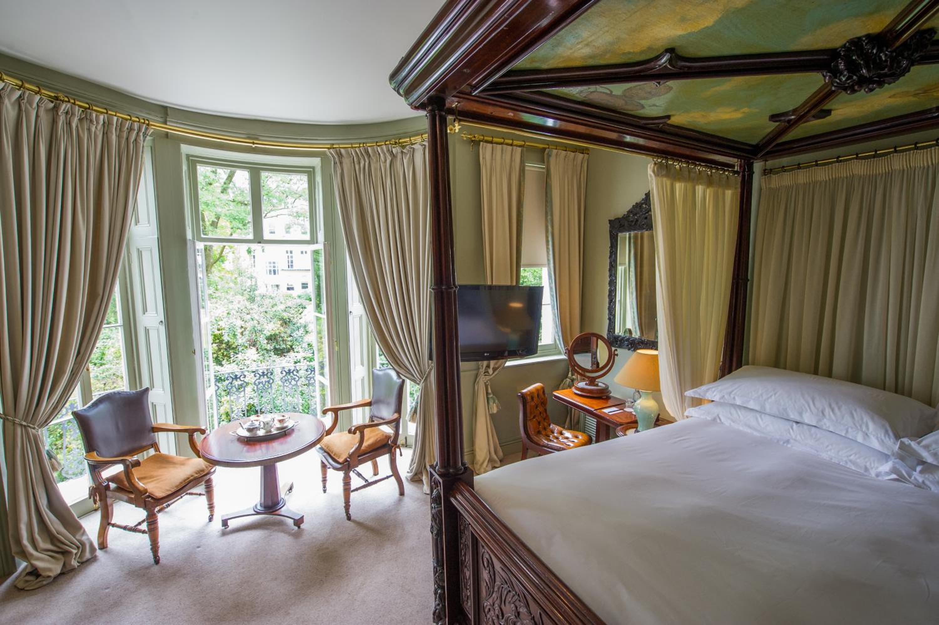 Outstanding Room