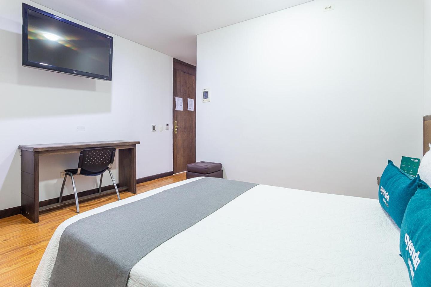 Standard Double Room photo 2