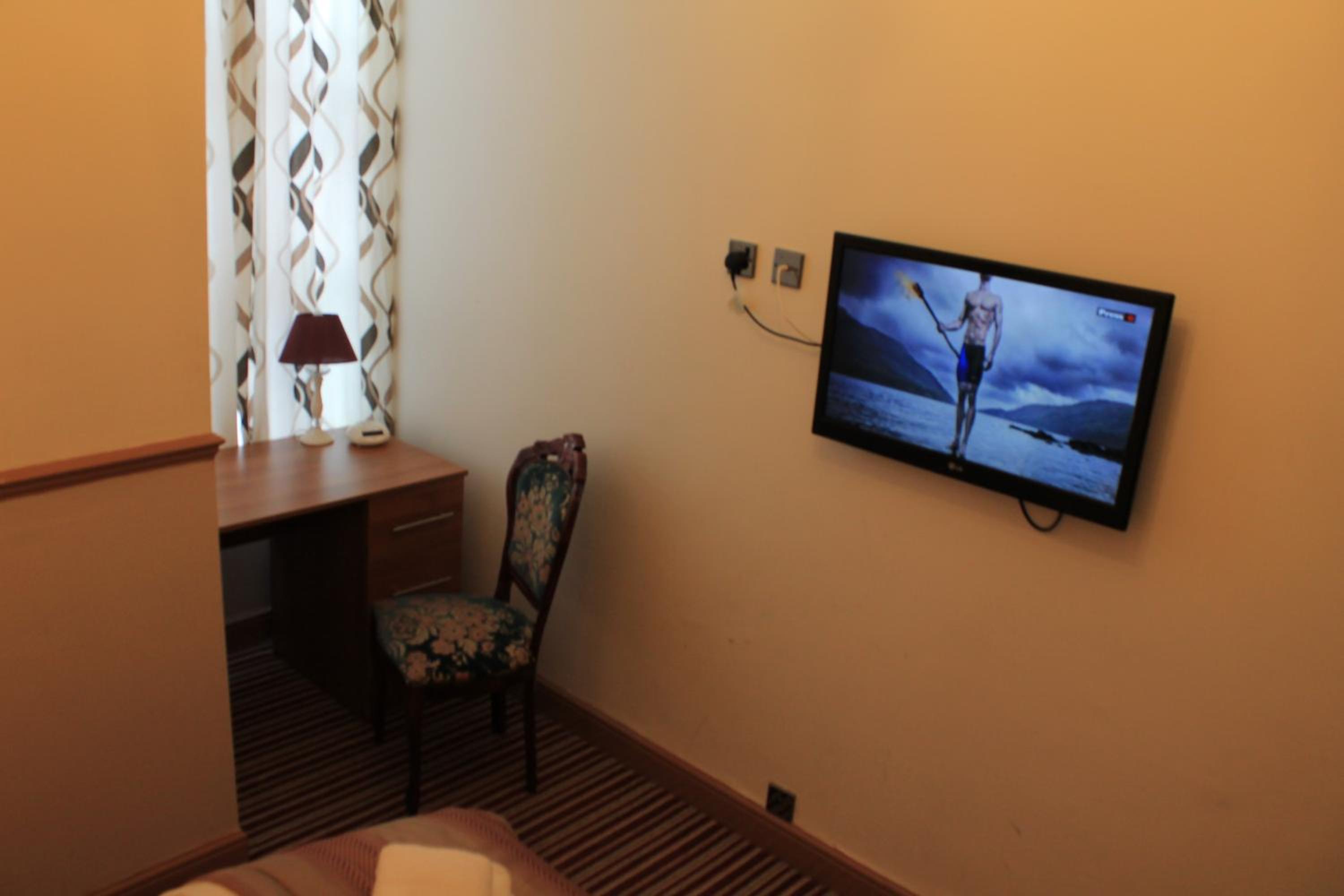 Triple Room - Photo 1