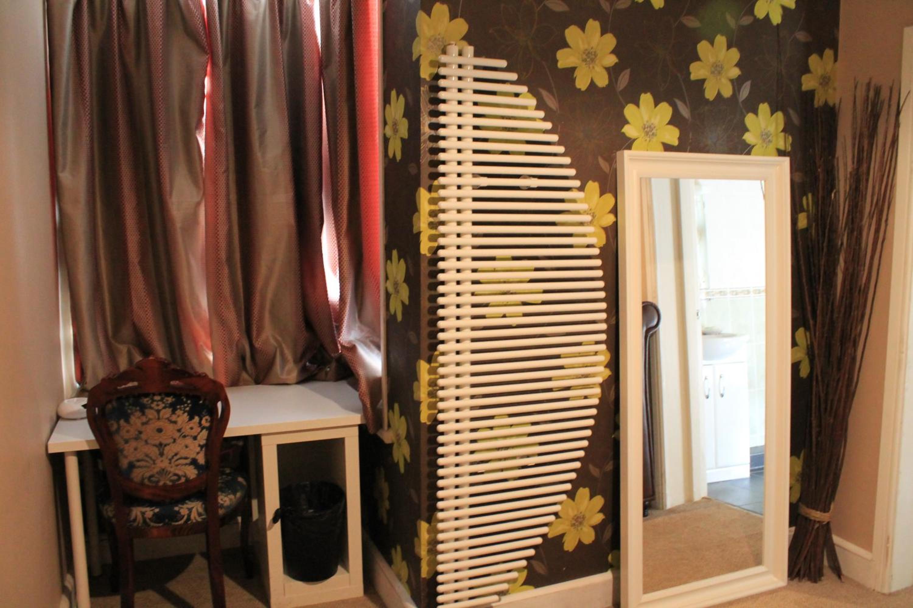 Double Room - Photo 3
