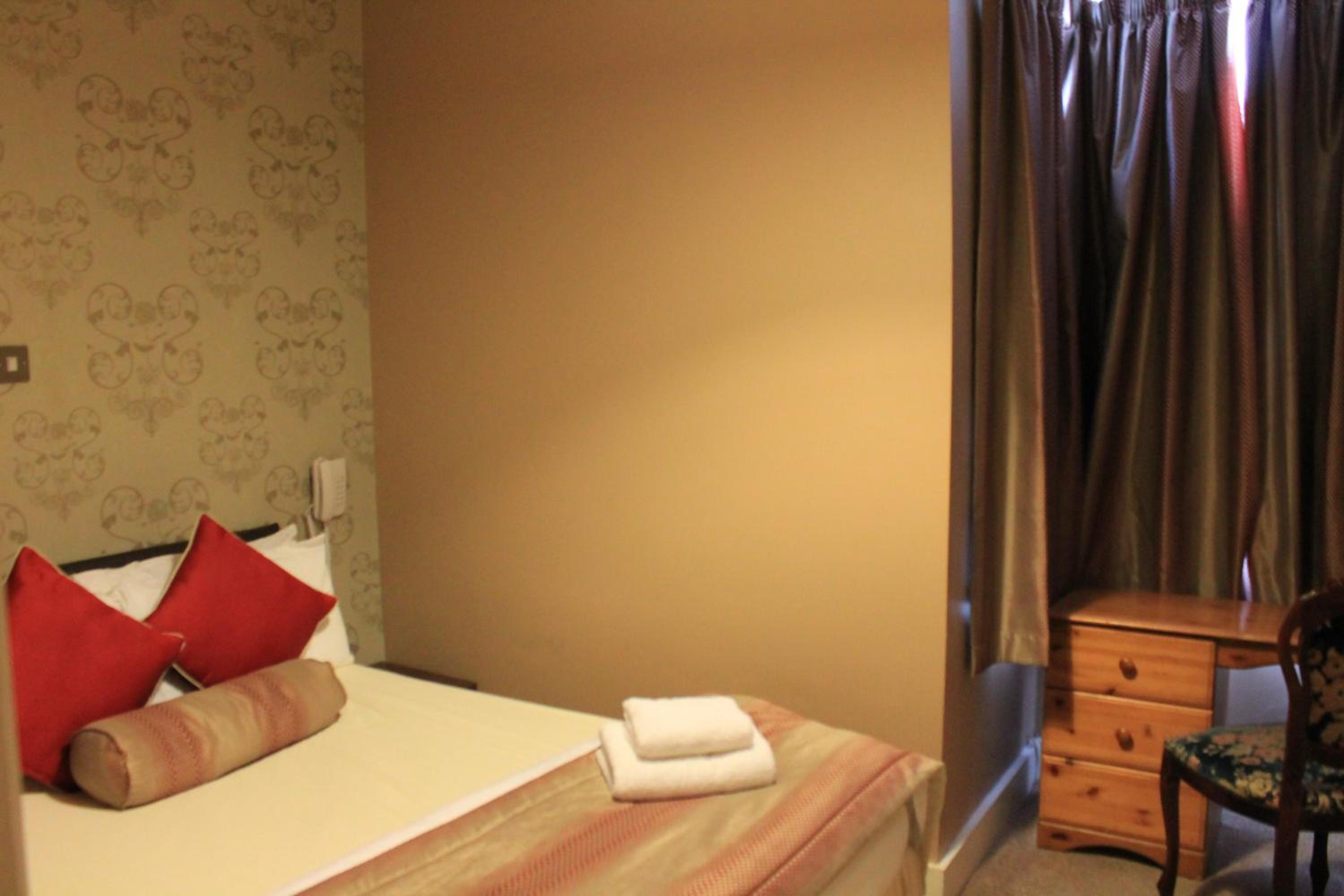 Double Room - Photo 14