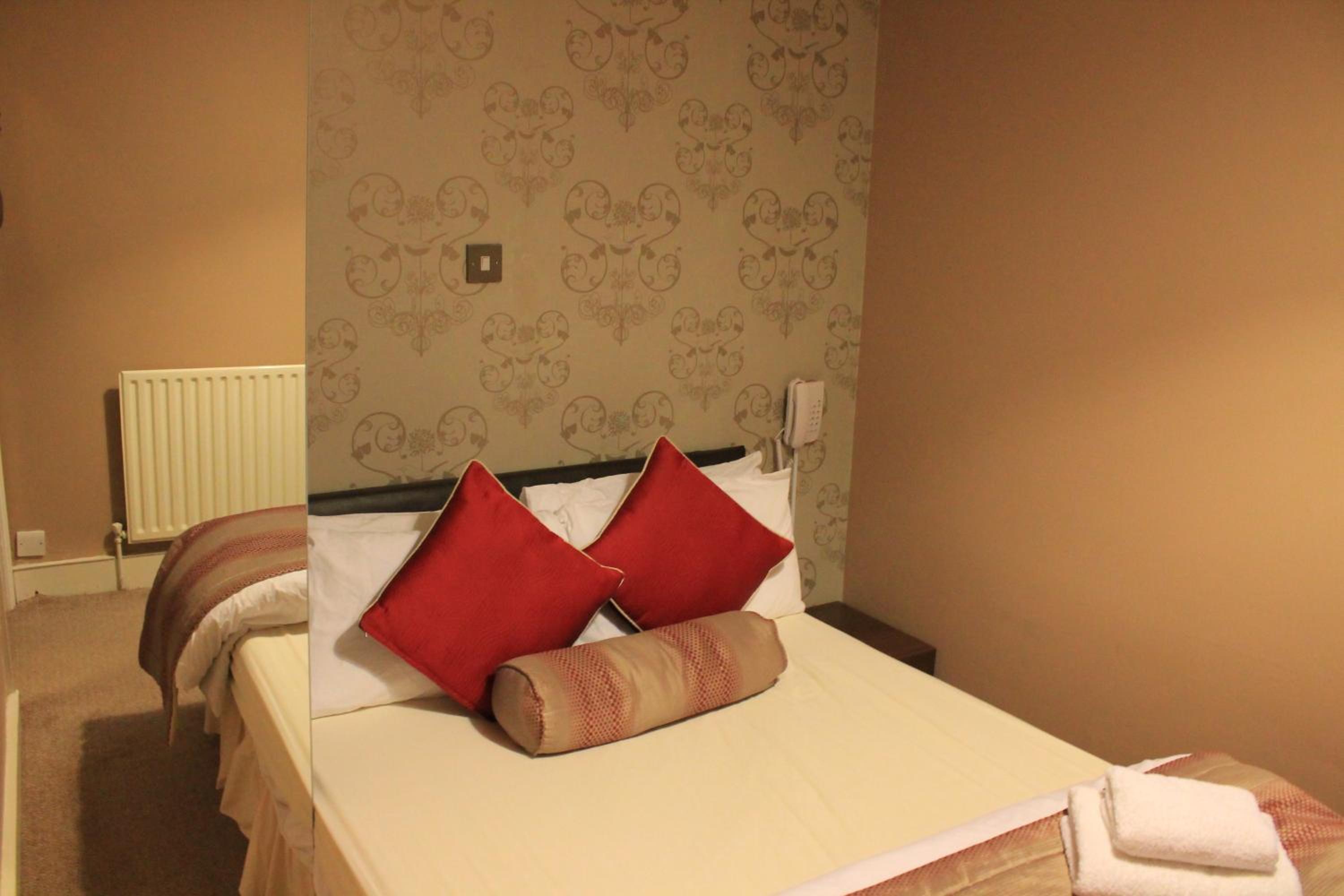 Double Room - Photo 1