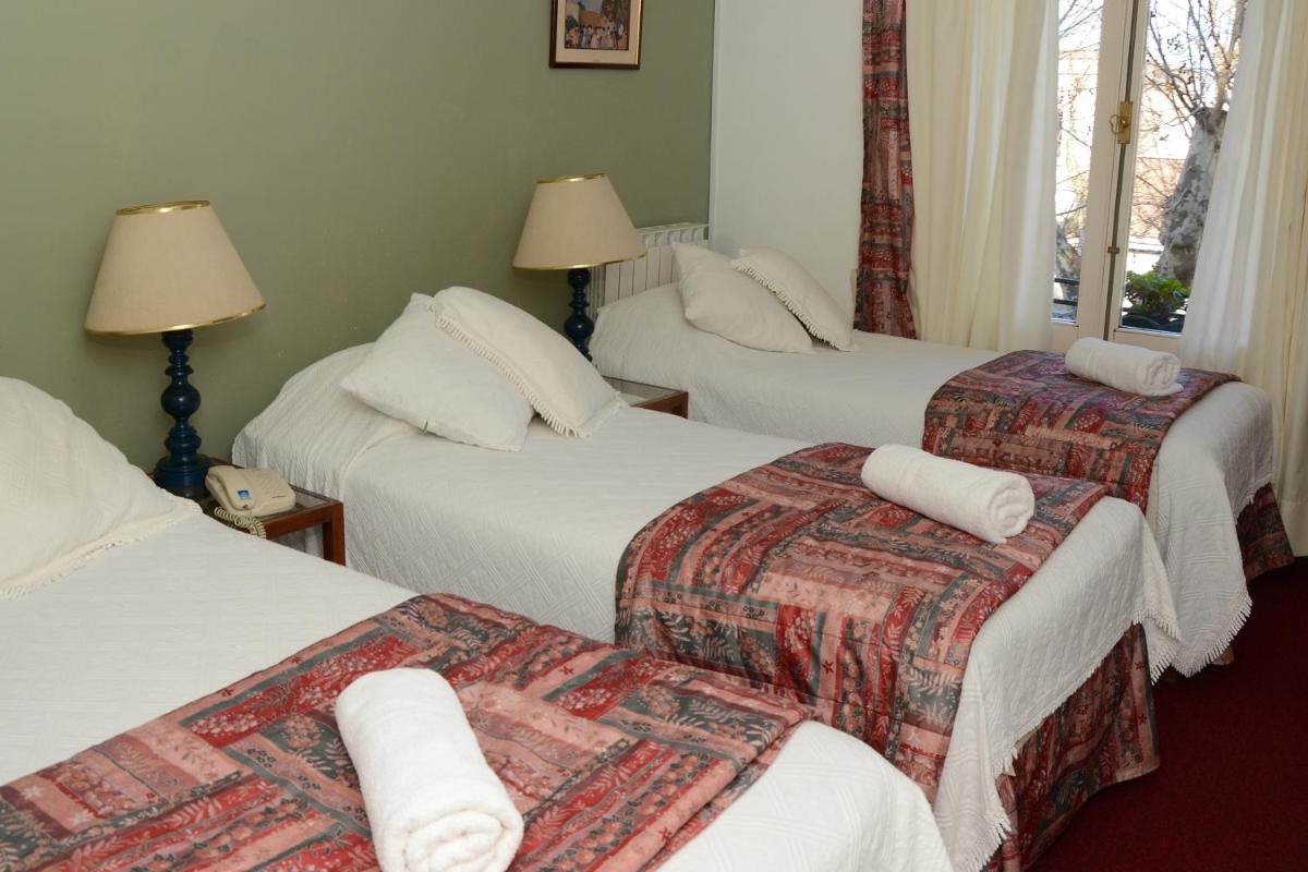 Triple Room photo 2