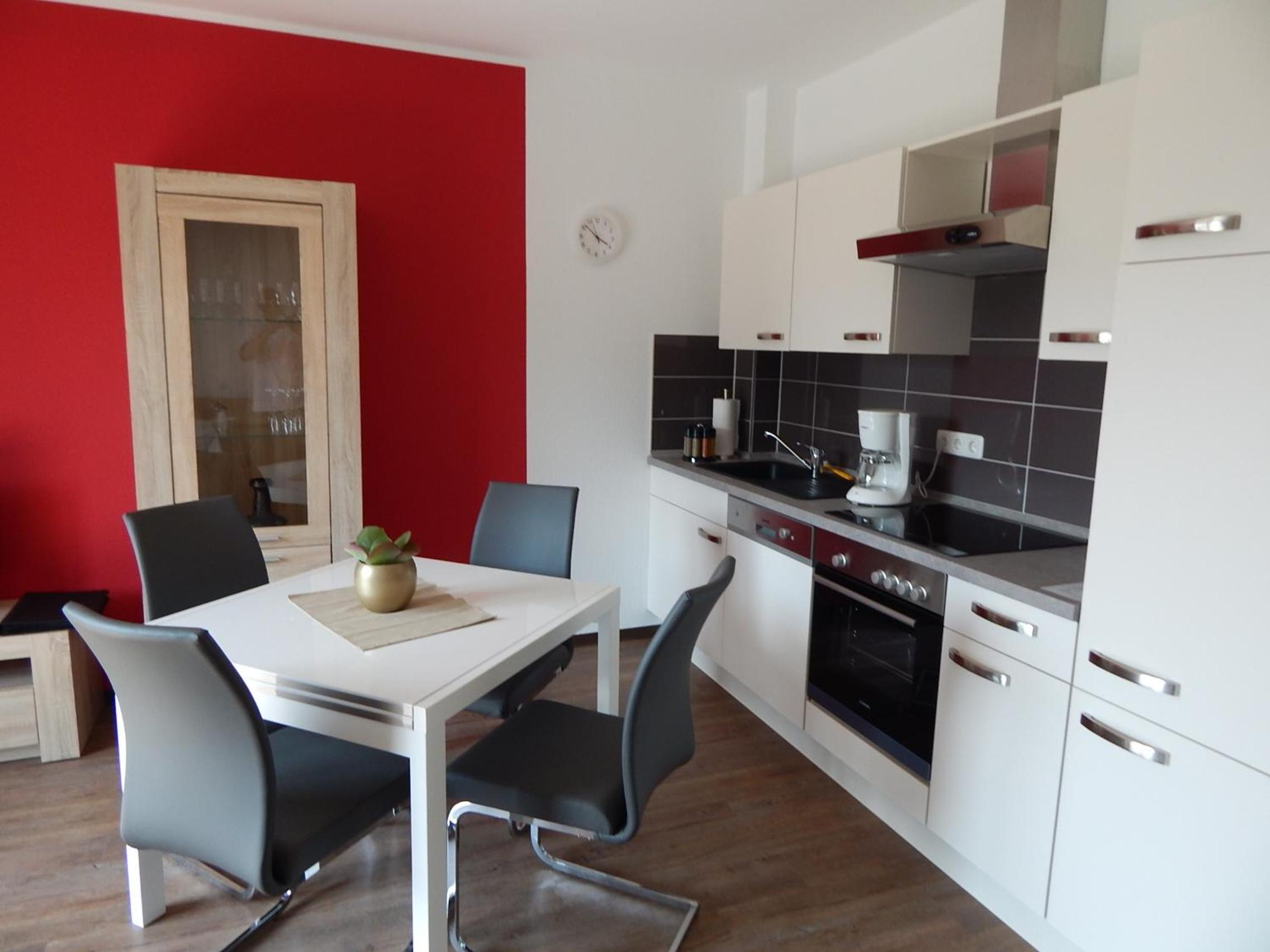 One-Bedroom Apartment - Photo 1