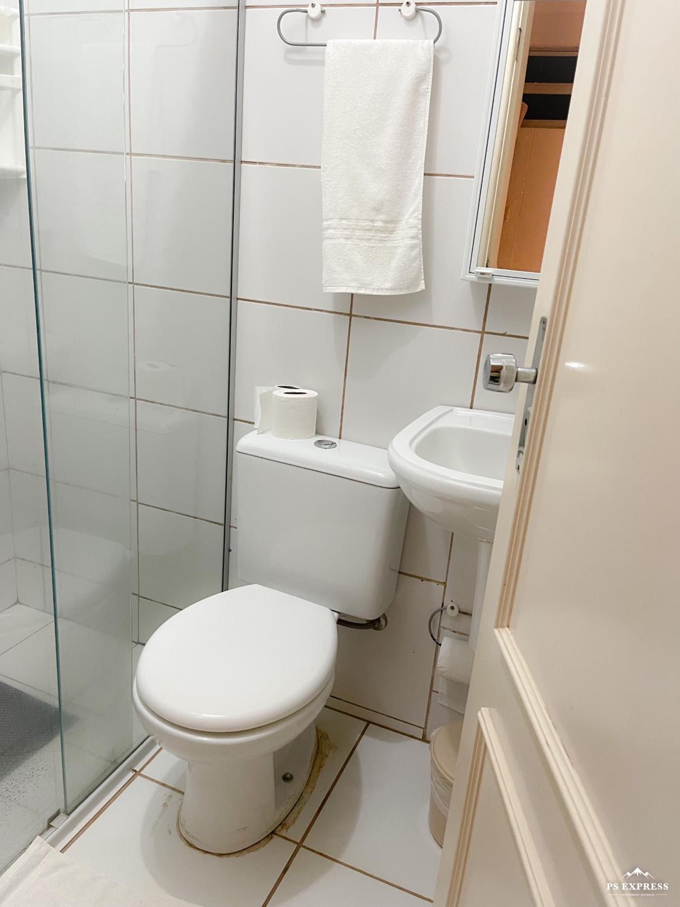 Budget Double Room - Photo 3