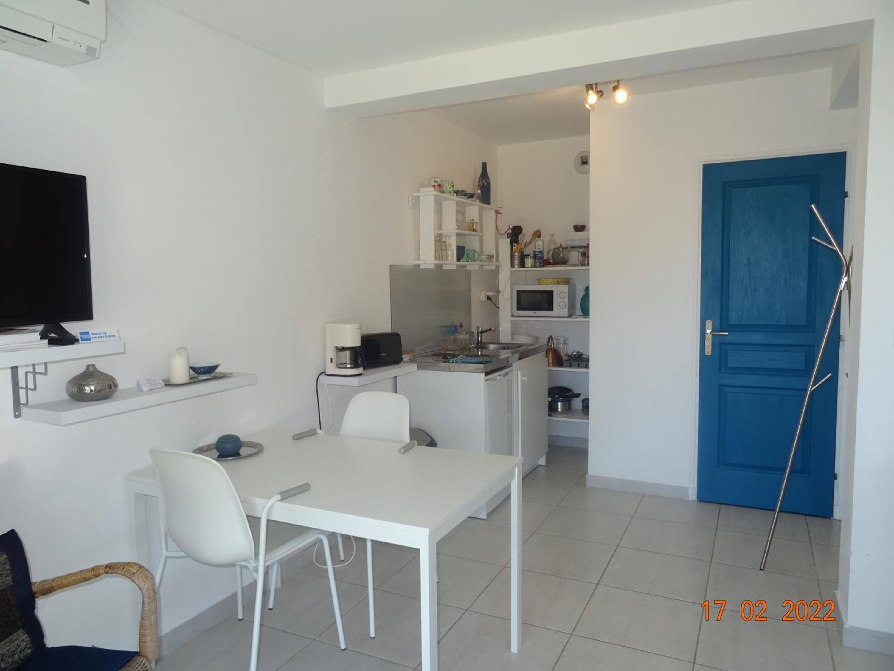 Studio with Terrace photo 3