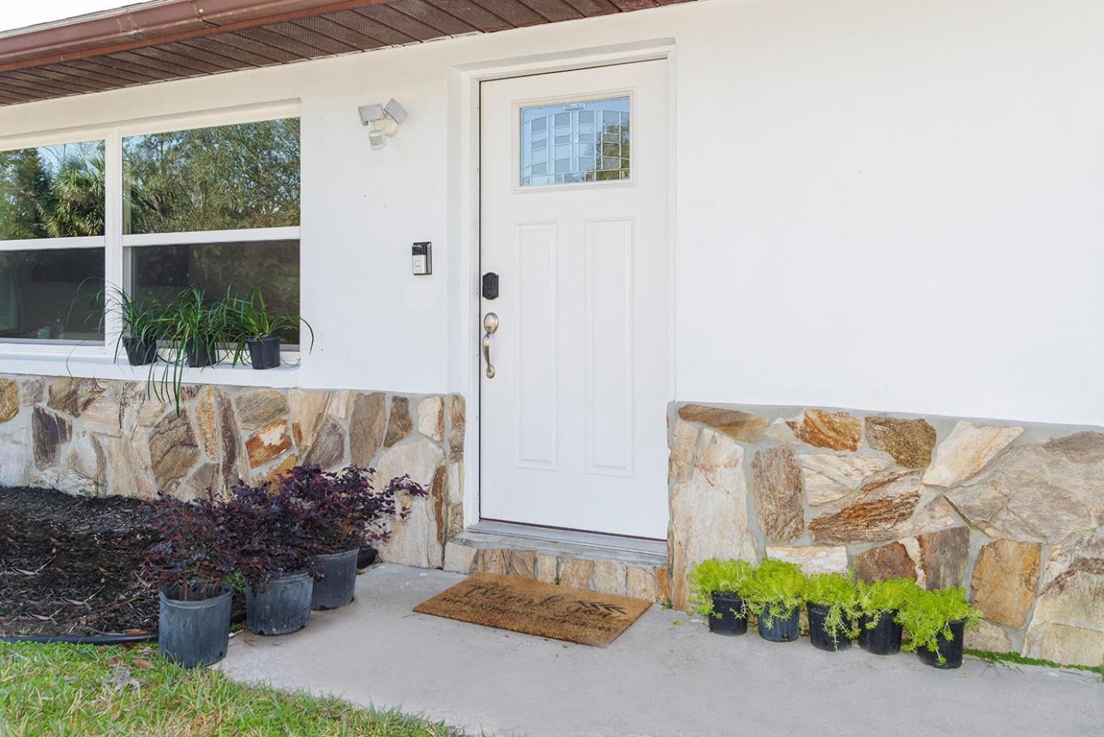 Two-Bedroom House - Photo 23