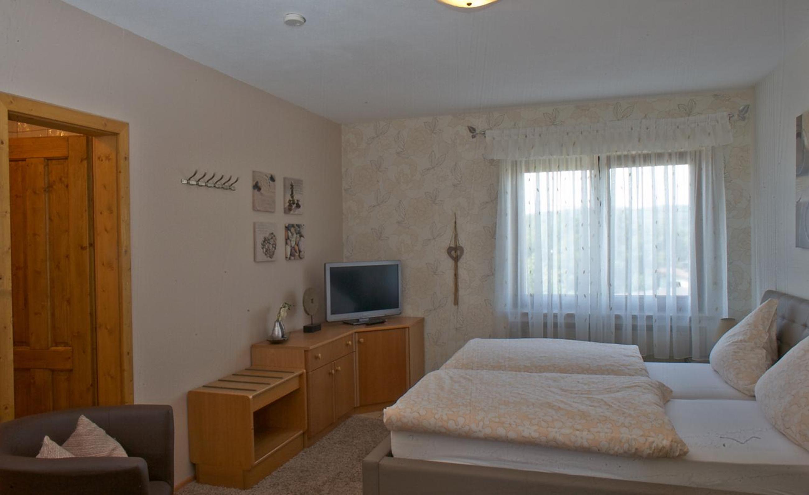 Double Room - Photo 3