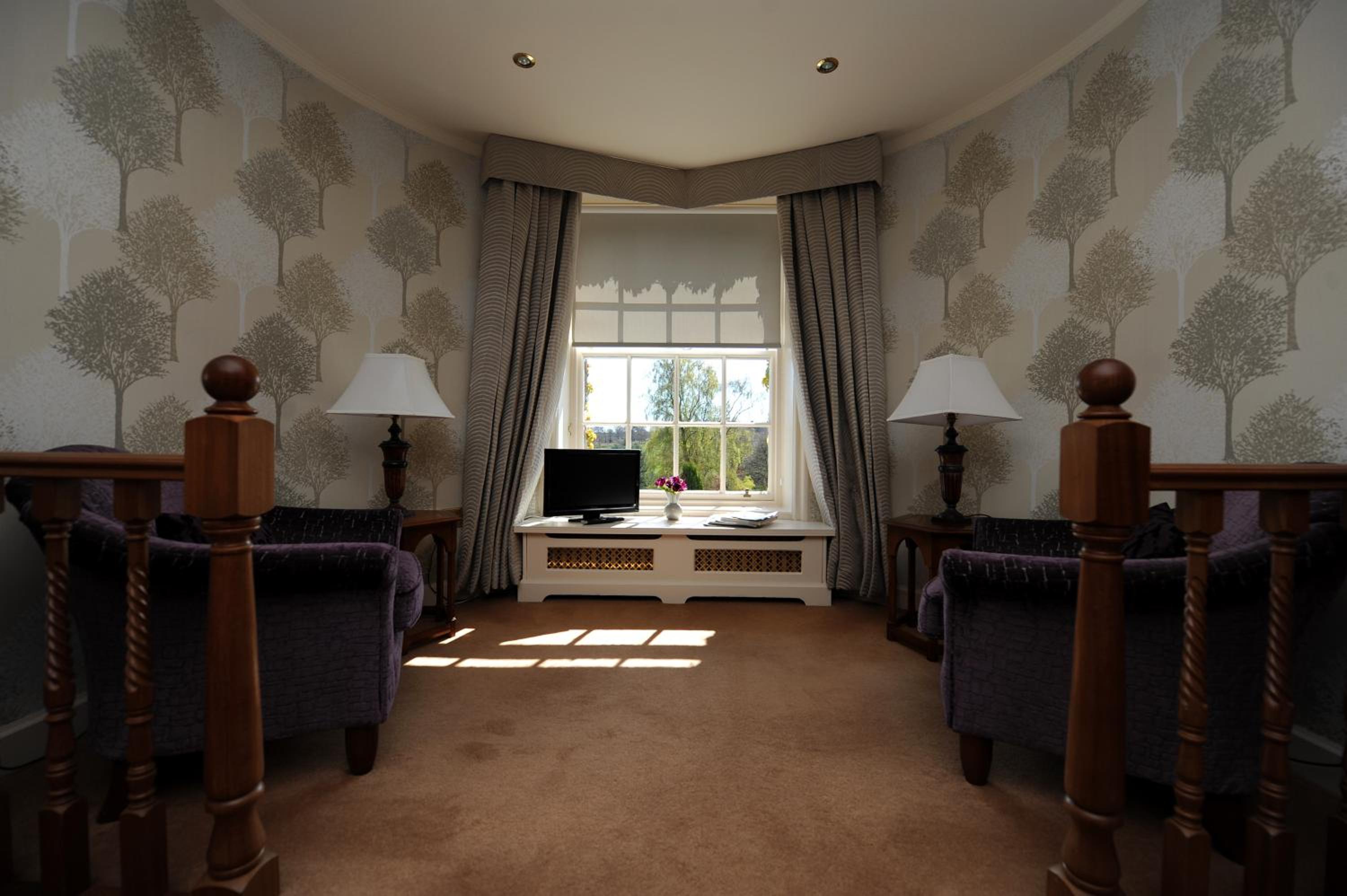 Turret Room - Photo 2