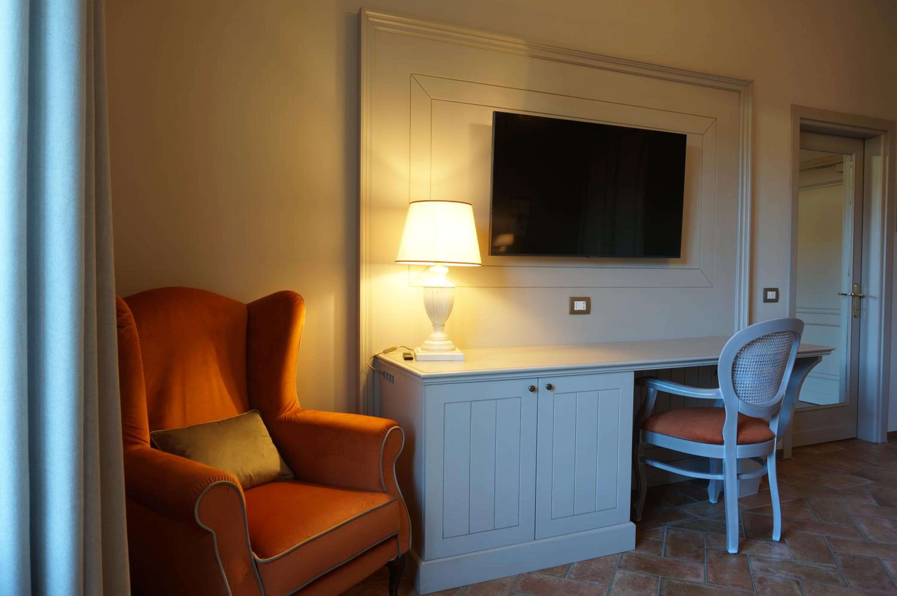 Classic Double Room - Photo 8
