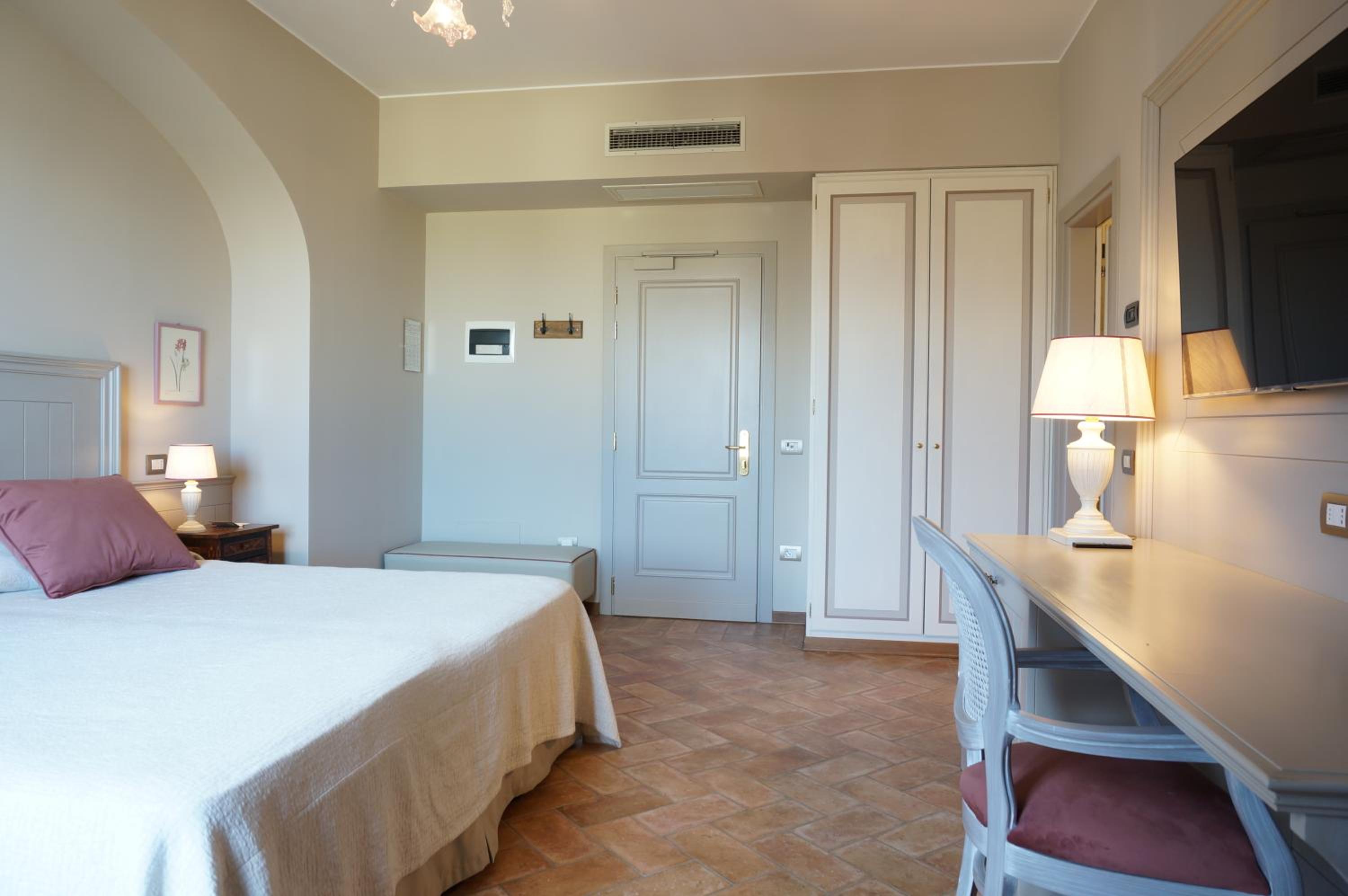 Superior Double Room - Photo 3
