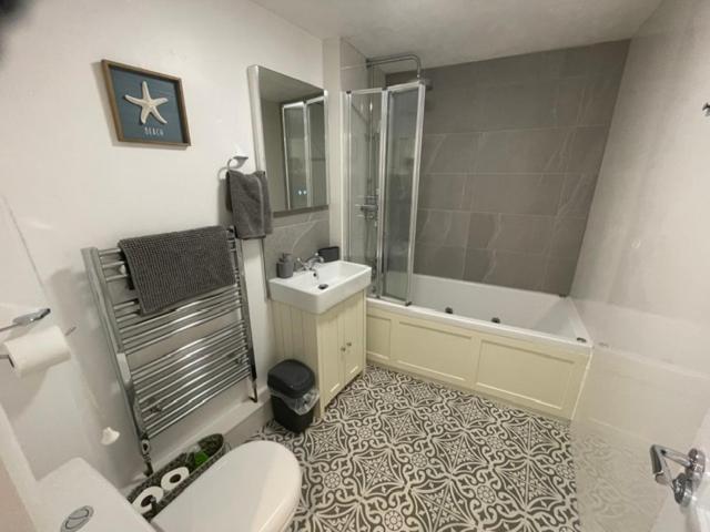 Two-Bedroom Deluxe Apartment