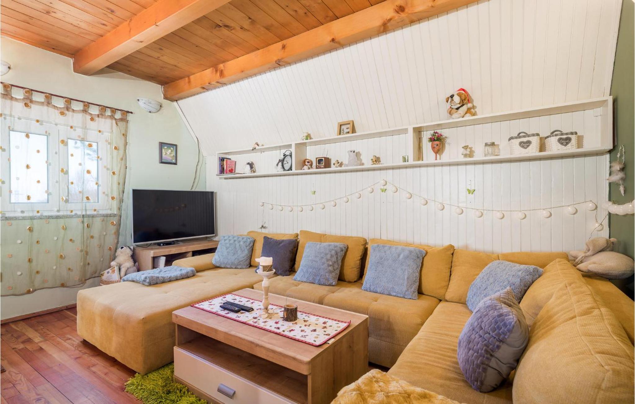 Three-Bedroom Holiday Home  photo 1