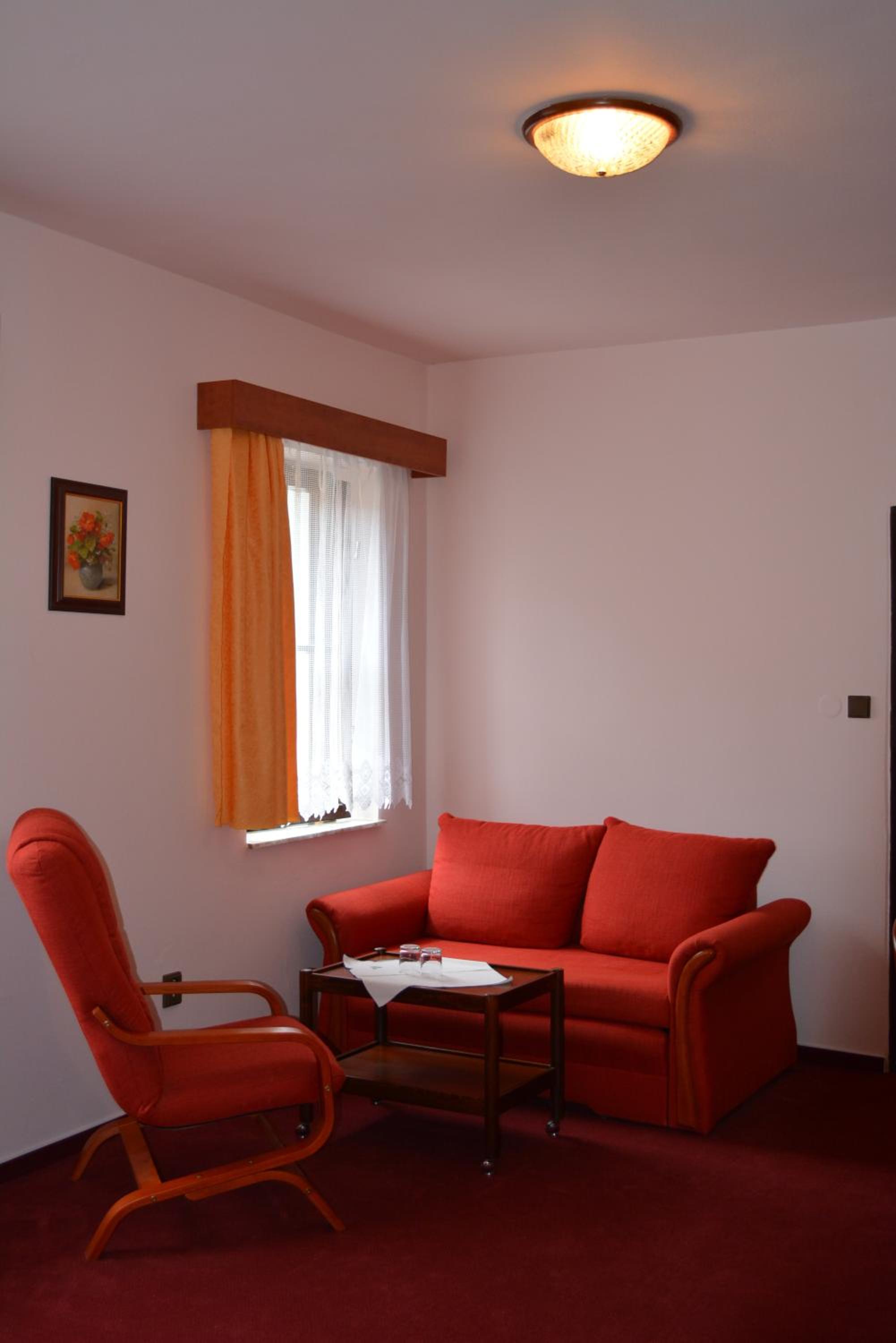 Double Room - Photo 2