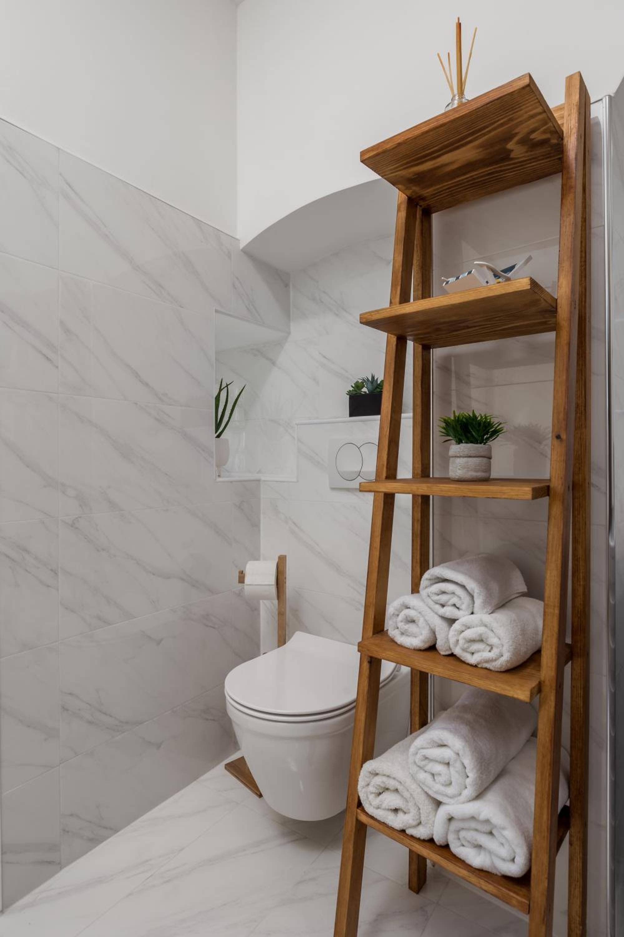 Two-Bedroom Apartment - Photo 9
