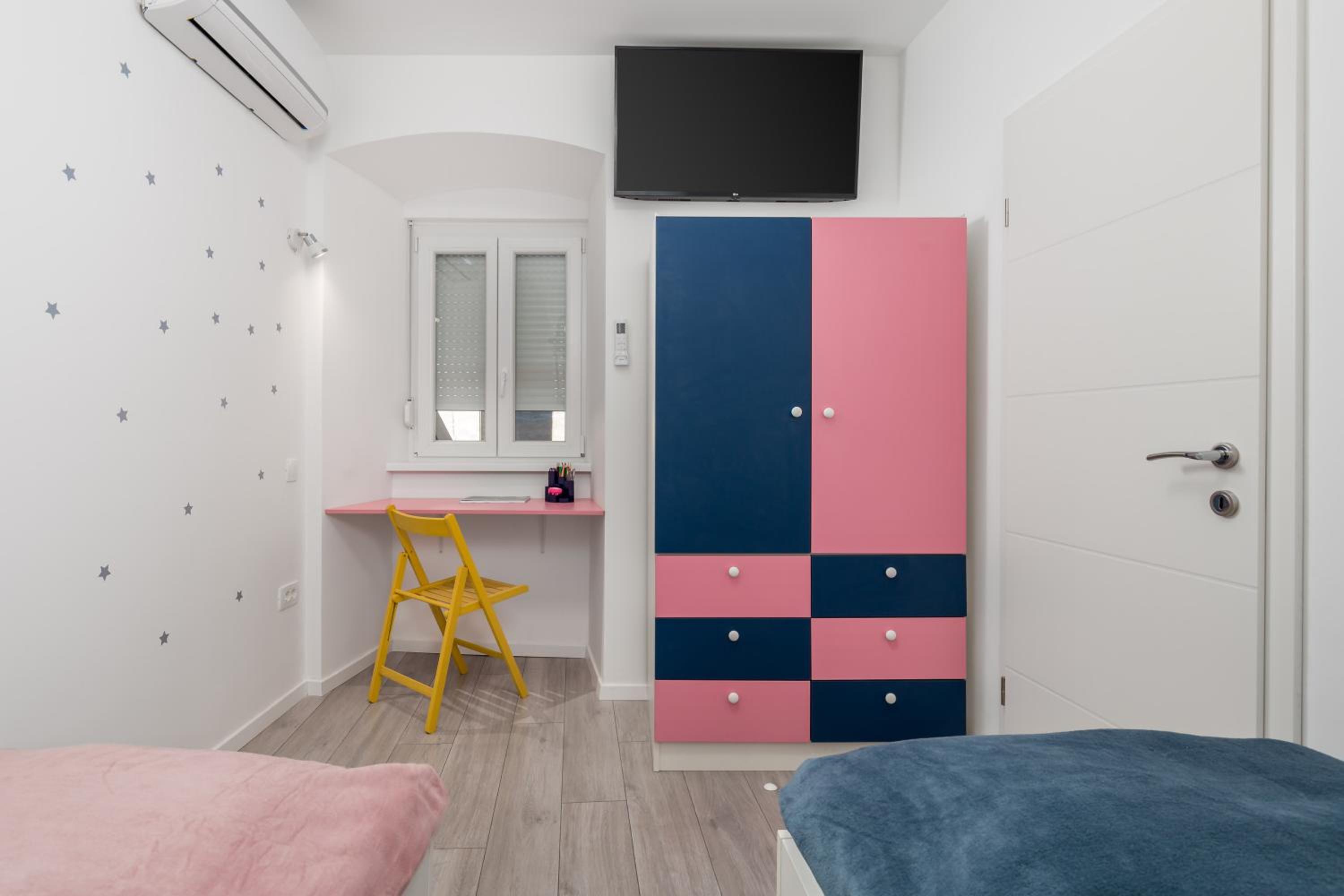 Two-Bedroom Apartment - Photo 20