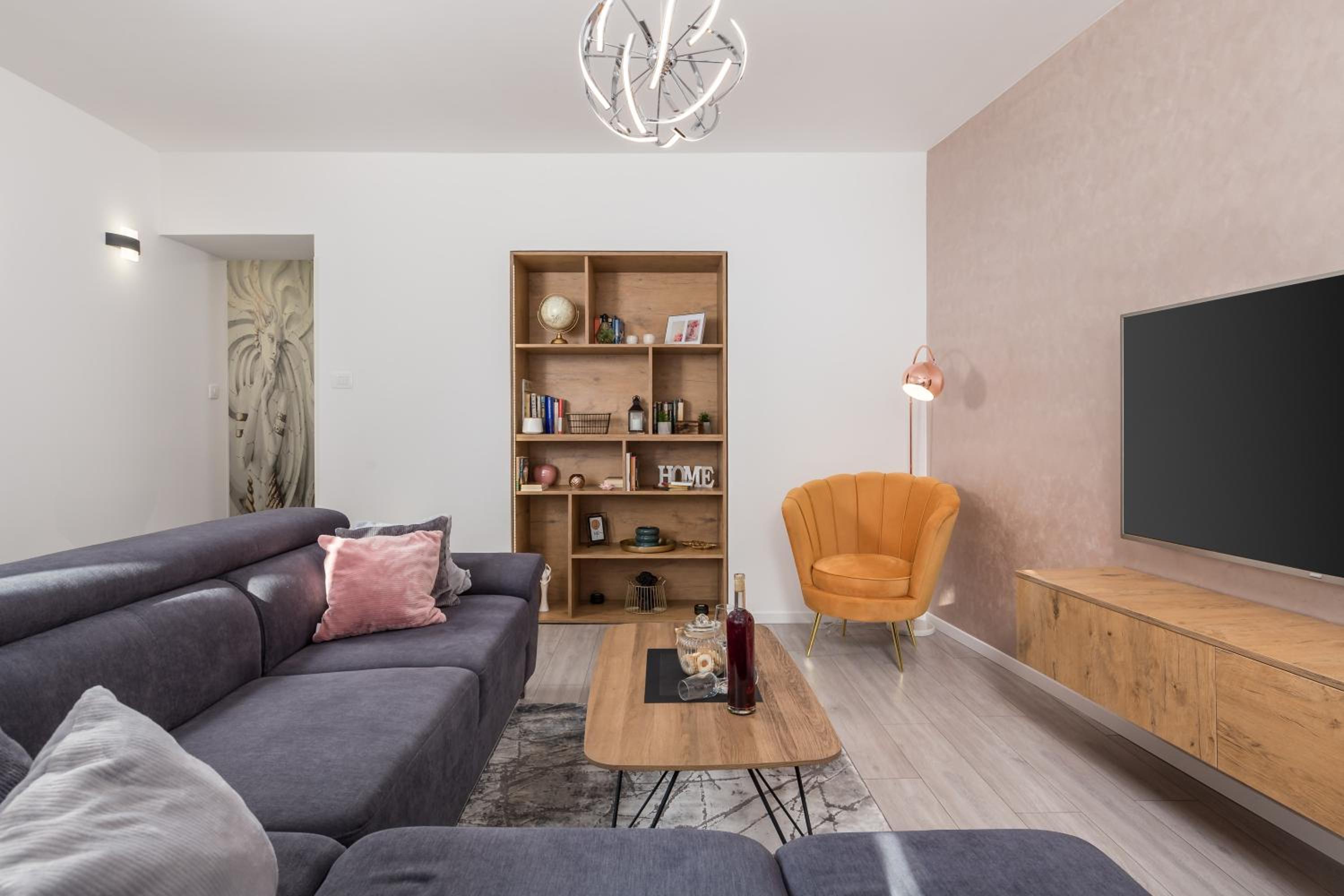 Two-Bedroom Apartment - Photo 27