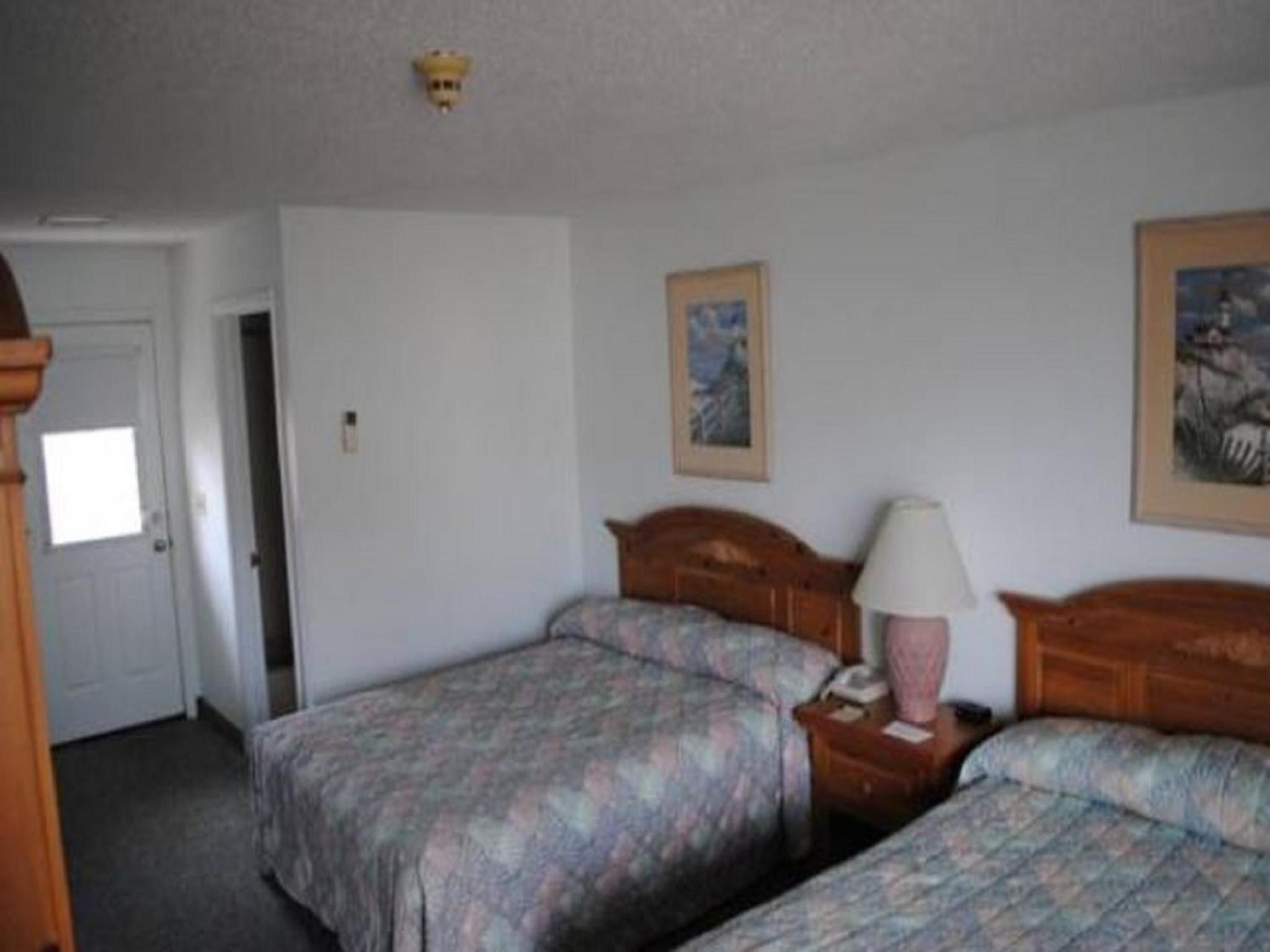 Queen Room with Two Queen Beds - Ocean Front