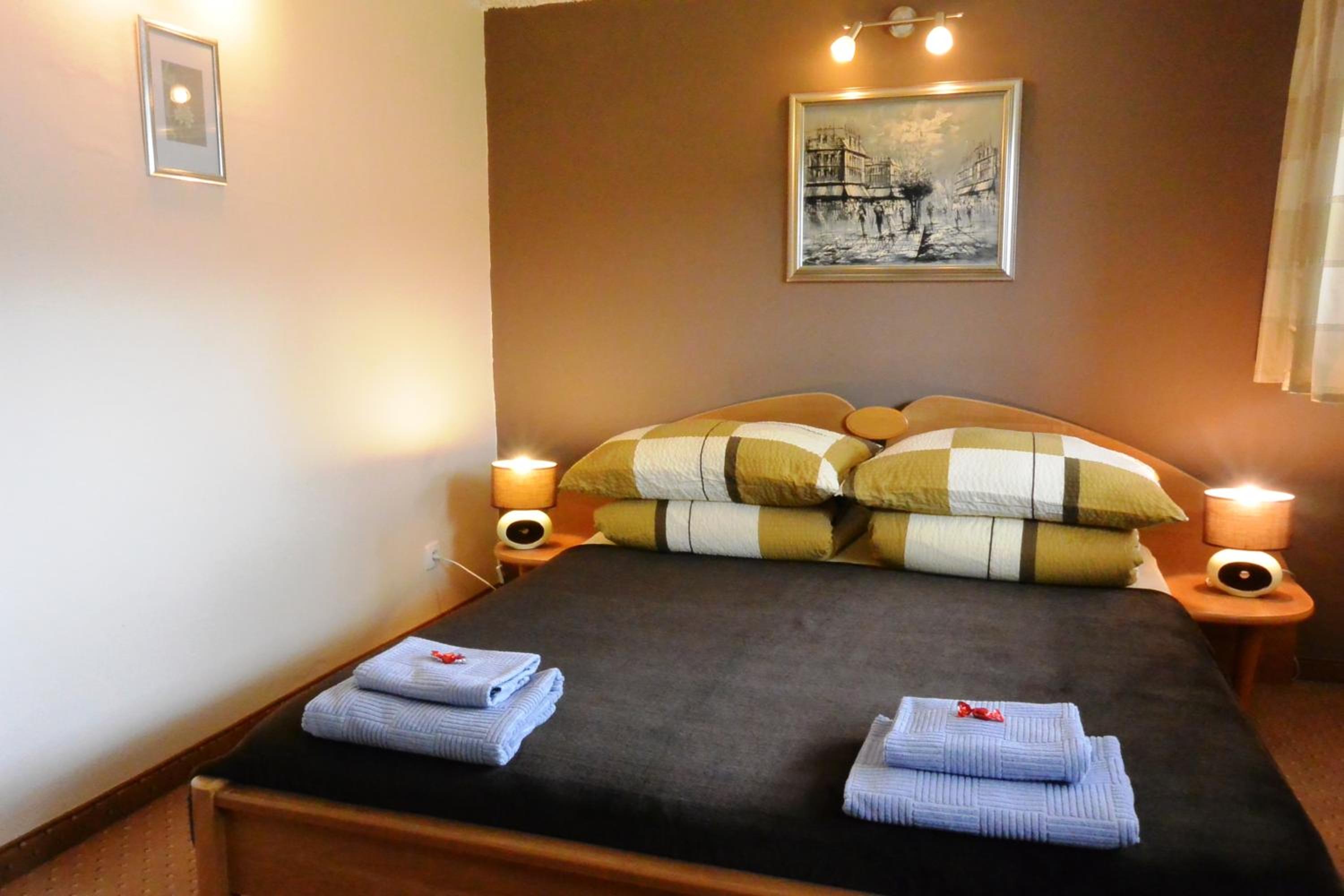 Double Room with Private External Bathroom photo 3