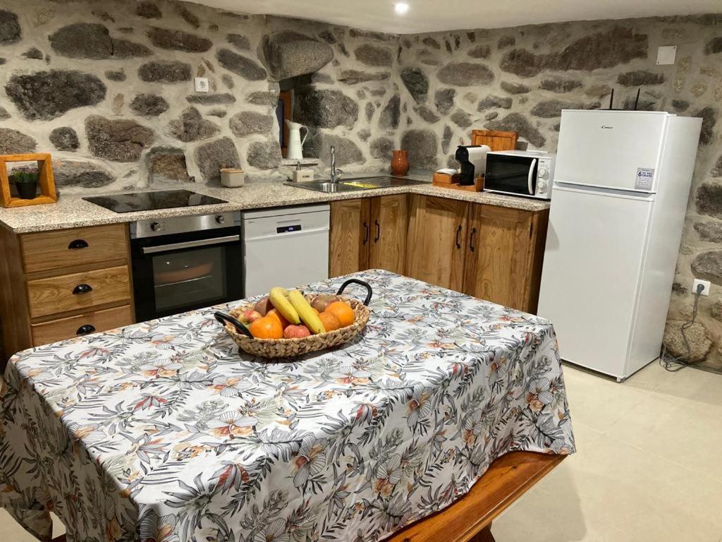 Four-Bedroom House - Photo 11