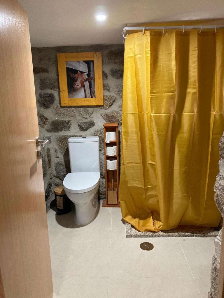Four-Bedroom House - Photo 3