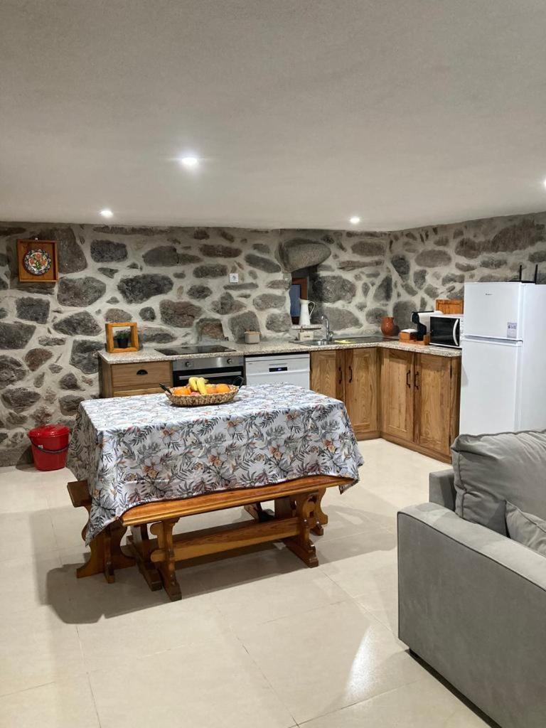 Four-Bedroom House - Photo 6