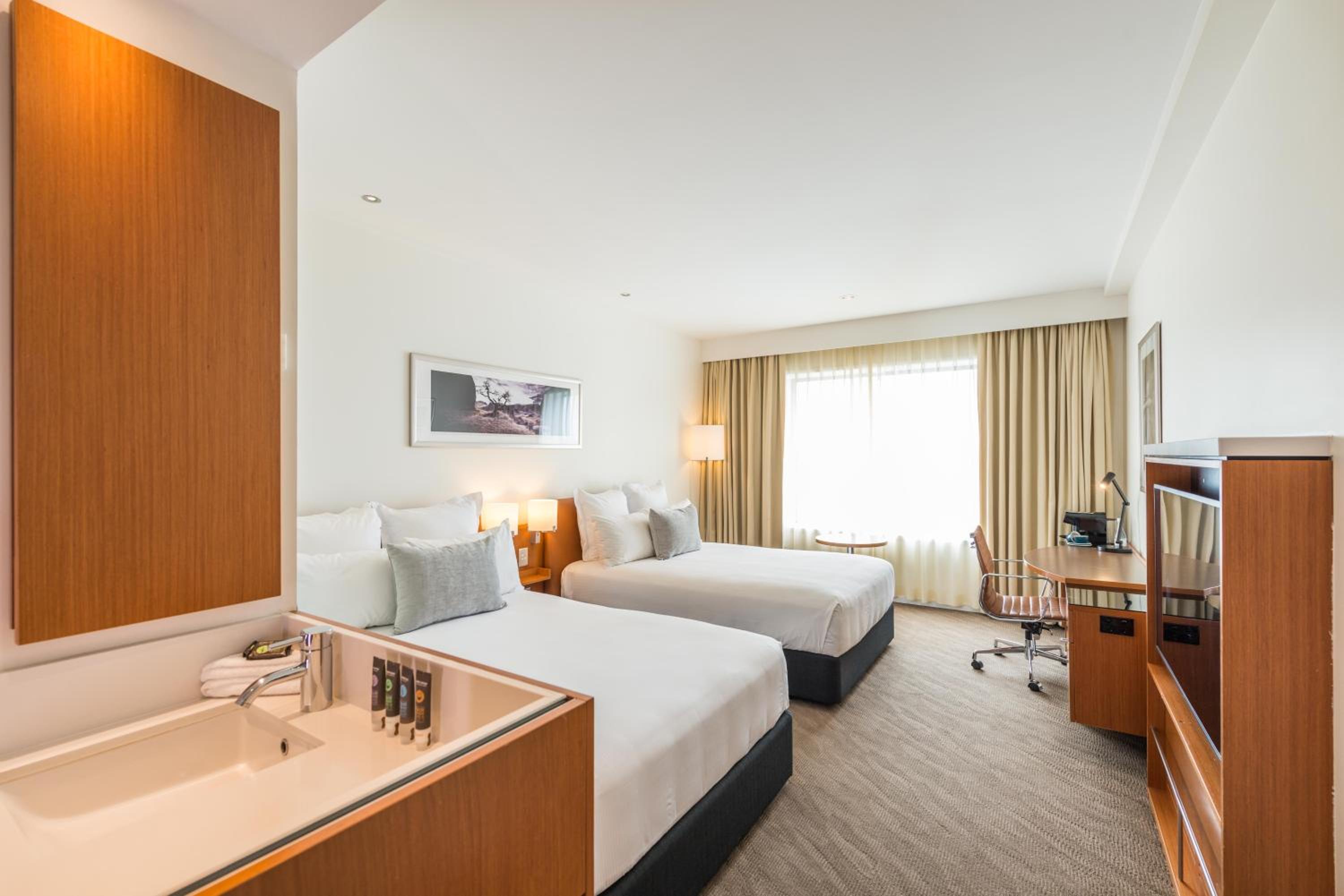 Executive Twin Room - Photo 2