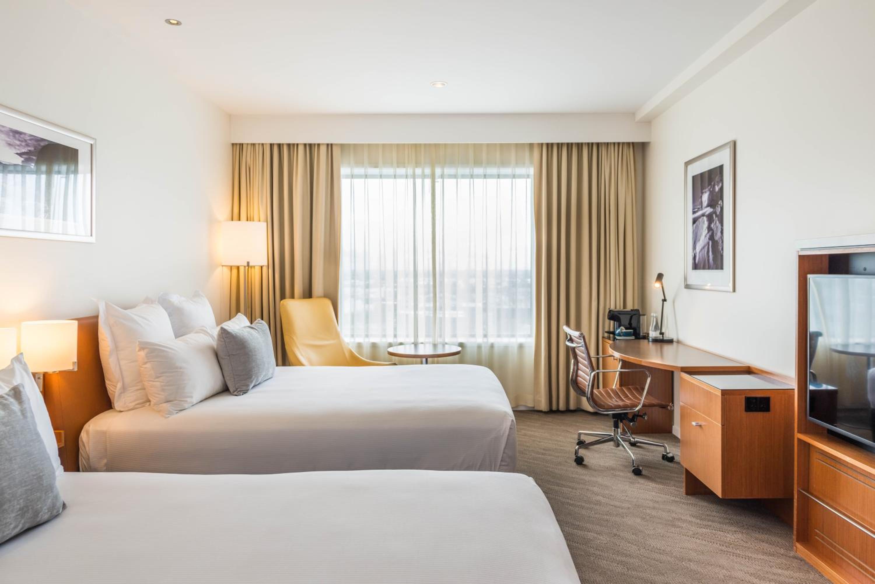 Executive Twin Room - Photo 3