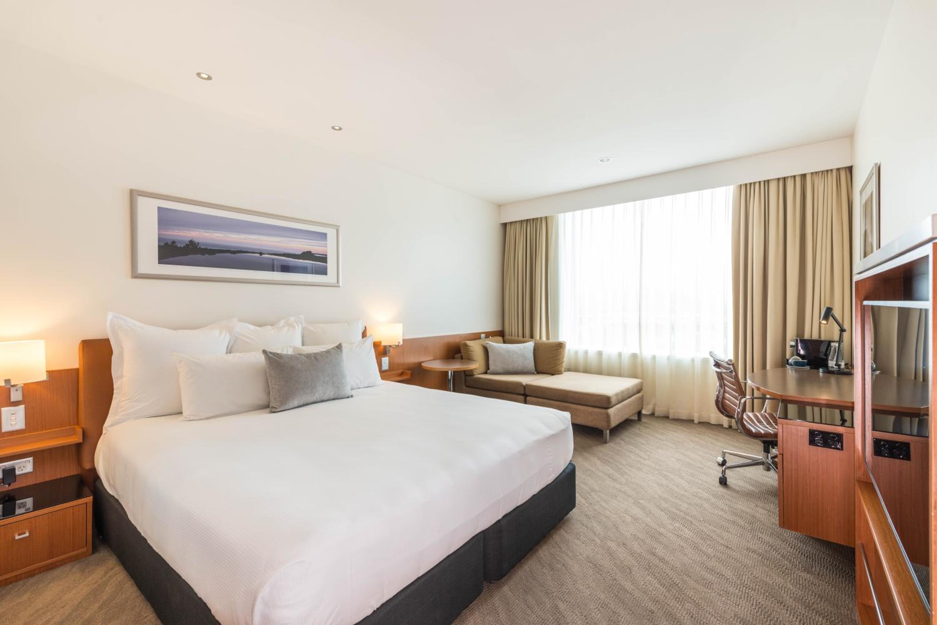 Superior King Room - Photo 2