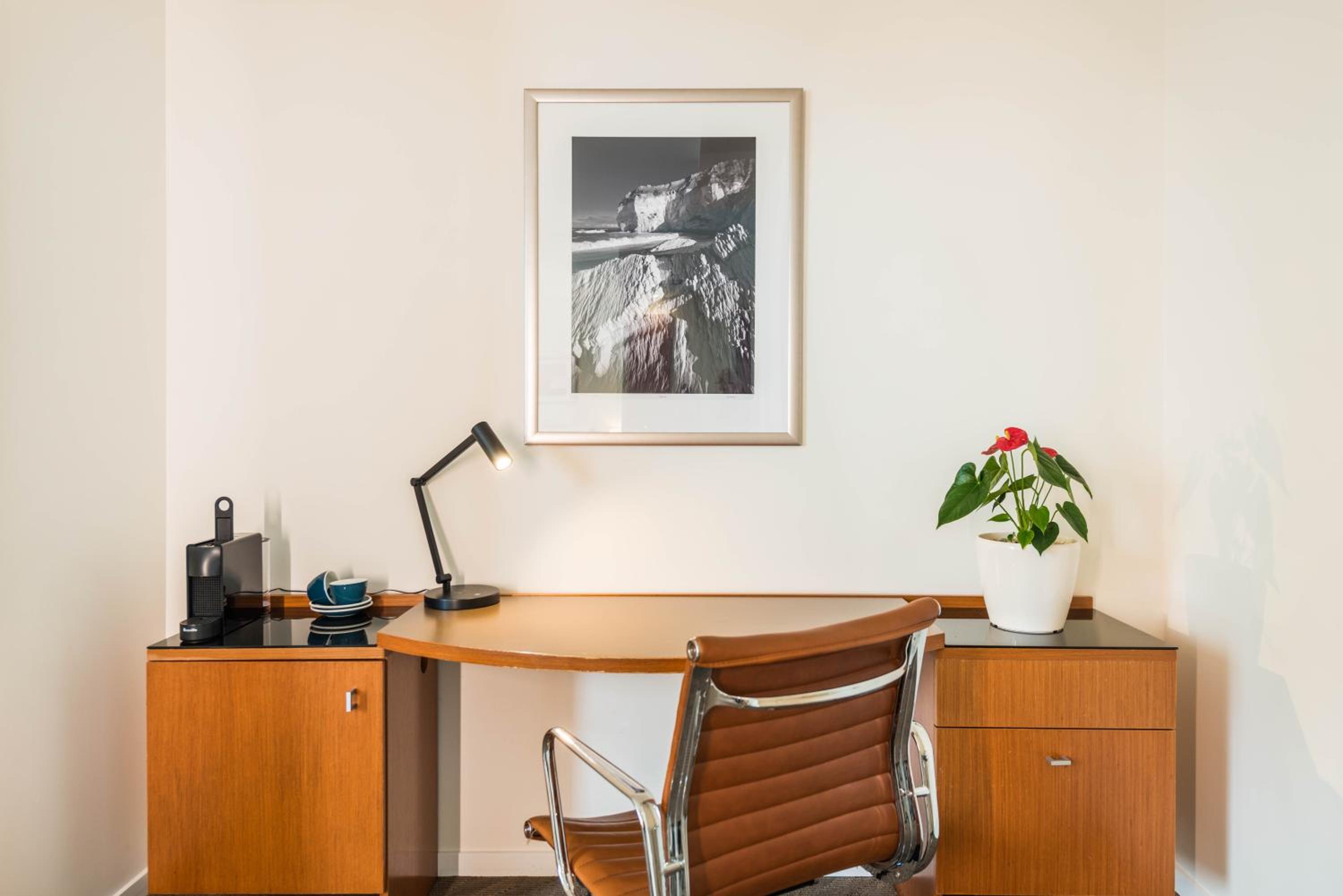 Superior King Room - Photo 1