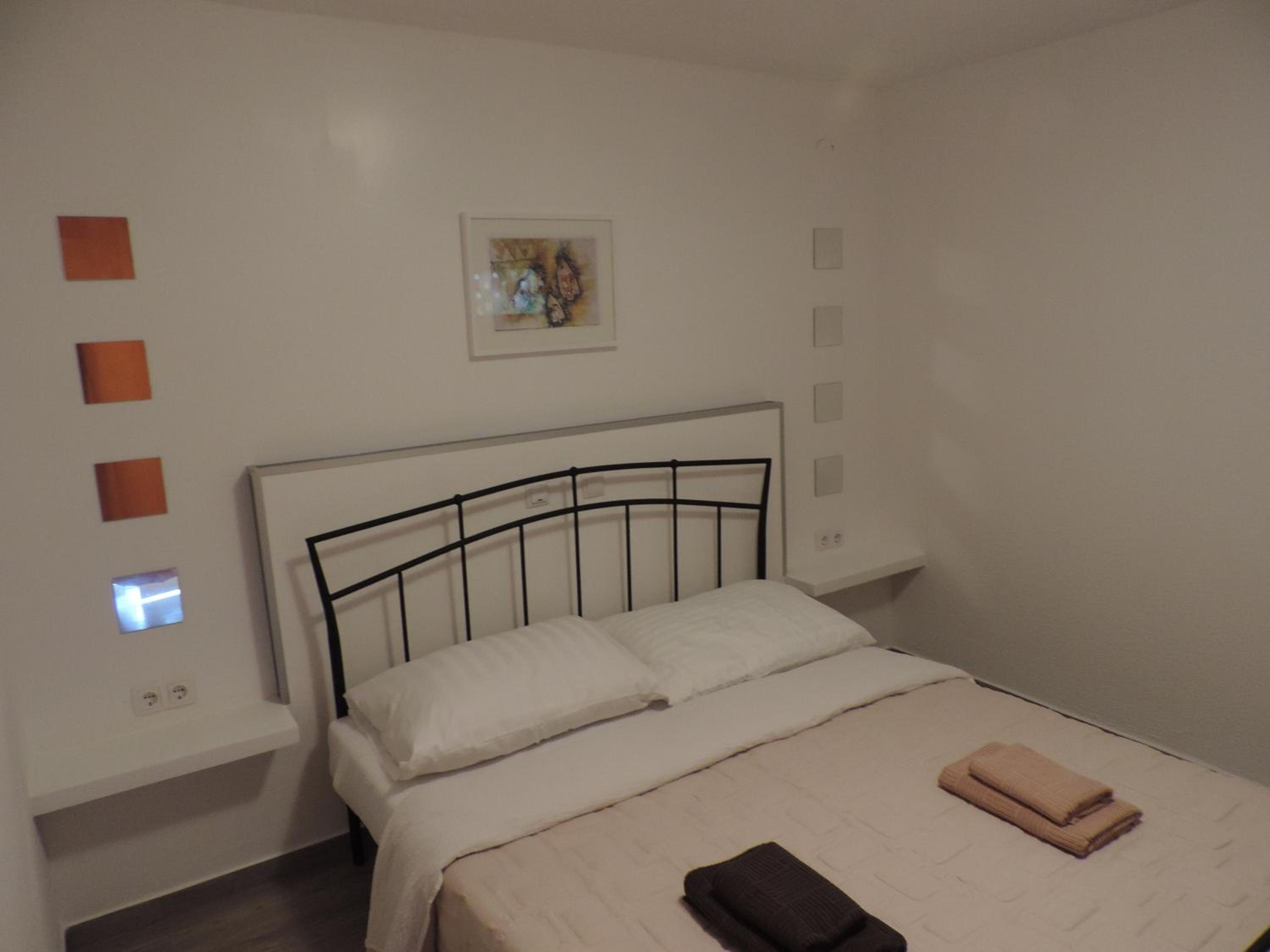 Double Room with Terrace - Photo 11