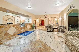 Queen Suite with Two Queen Beds, Sofa Bed and Kitchenette - Non-Smoking