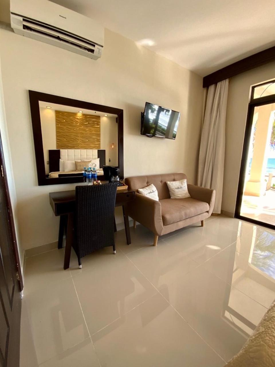 Suite Dorada con Vista al Océano
