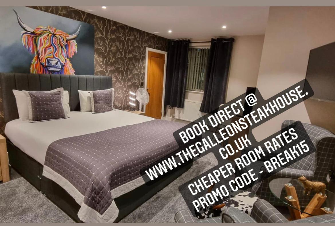 Deluxe King Room - Photo 11