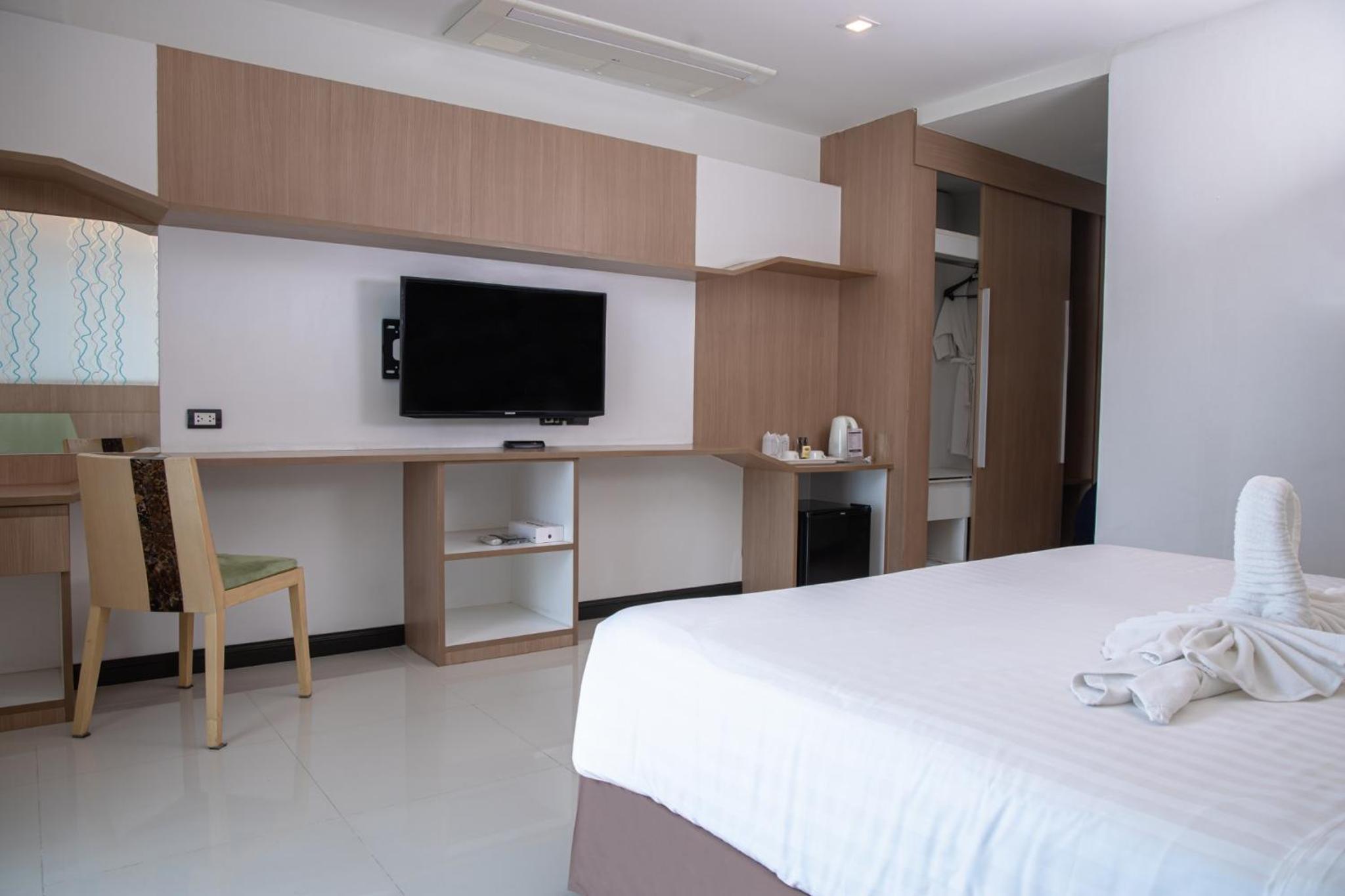 Deluxe Double Room photo 3
