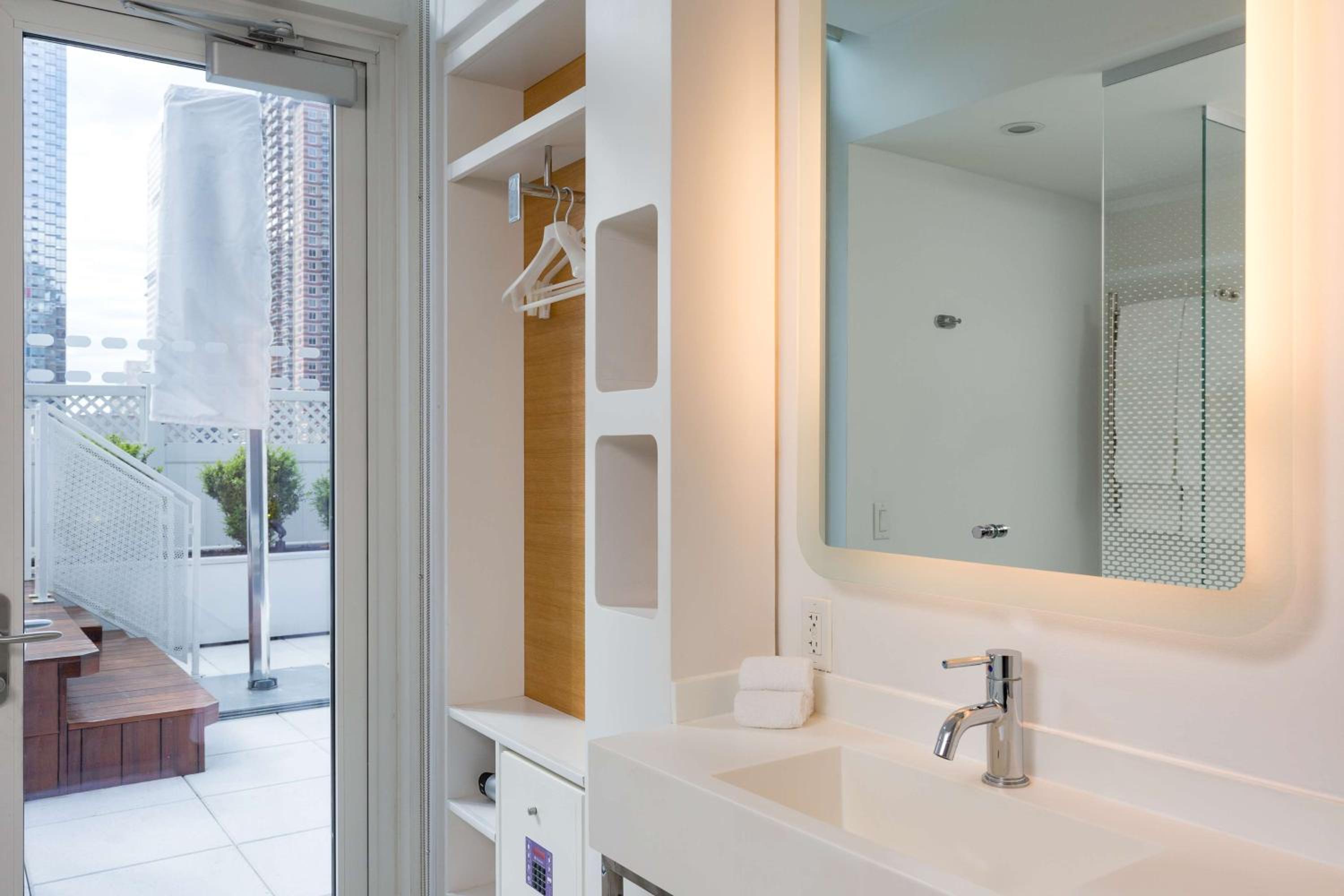 Penthouse King suite with terrace