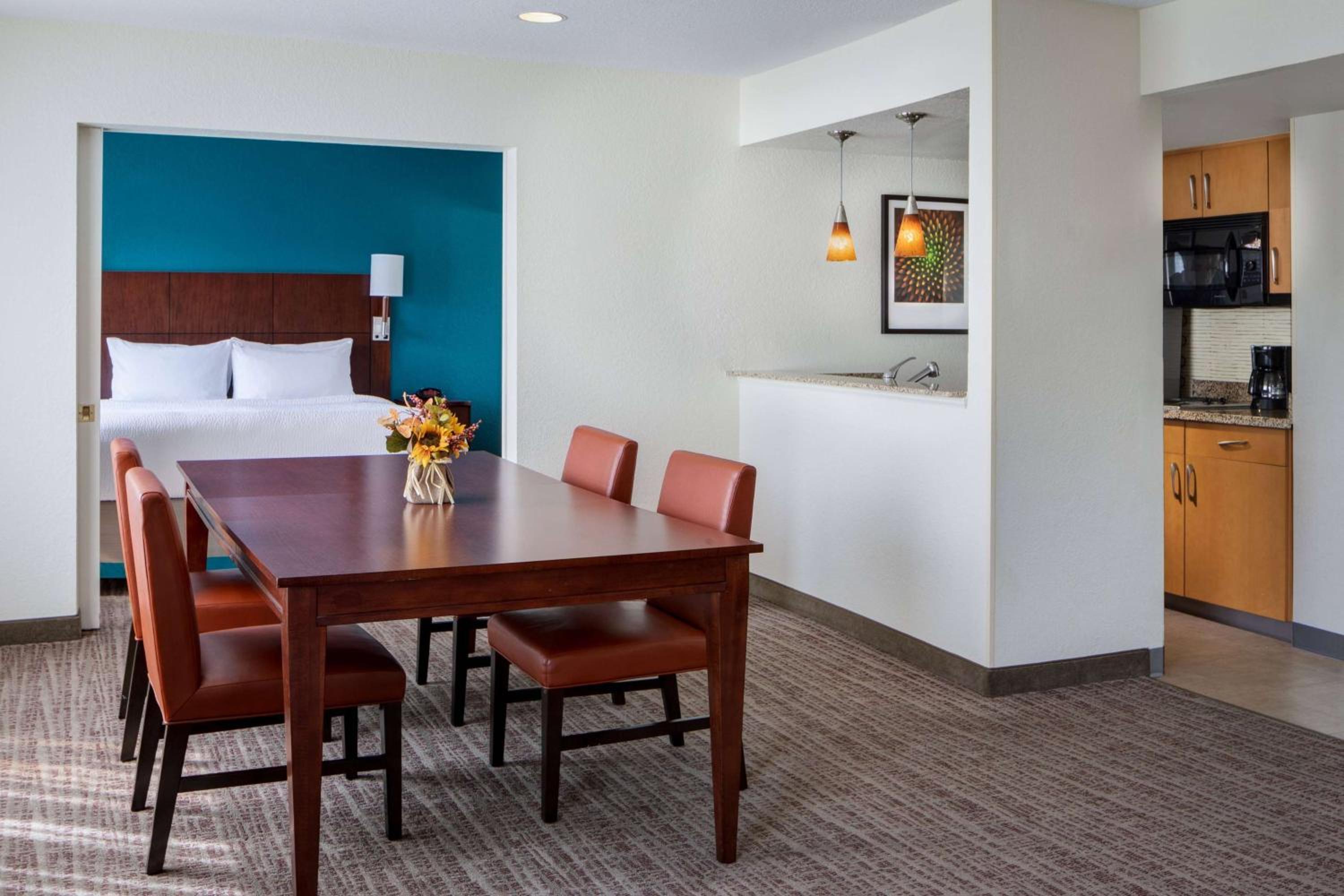 Executive One-Bedroom King Suite photo 1