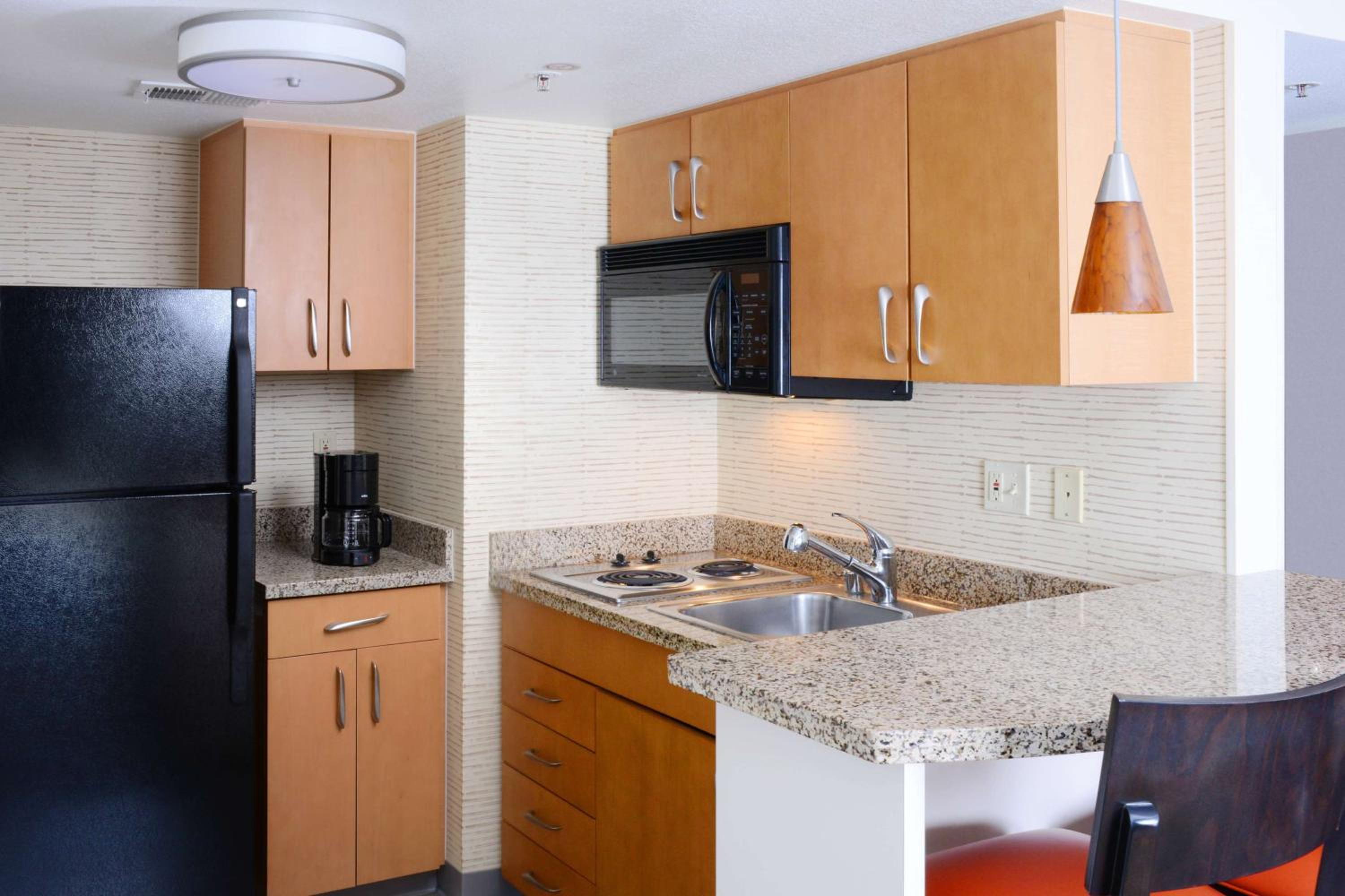 Two Bedroom Suite with King and Queen - Hearing Accessible photo 3
