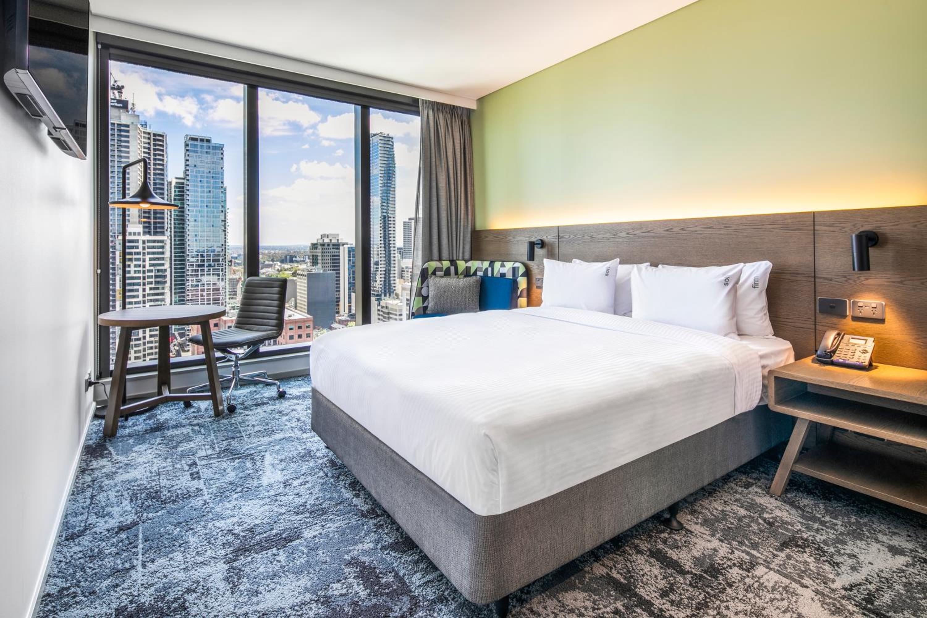 Standard Queen Room - Free Breakfast - Photo 7
