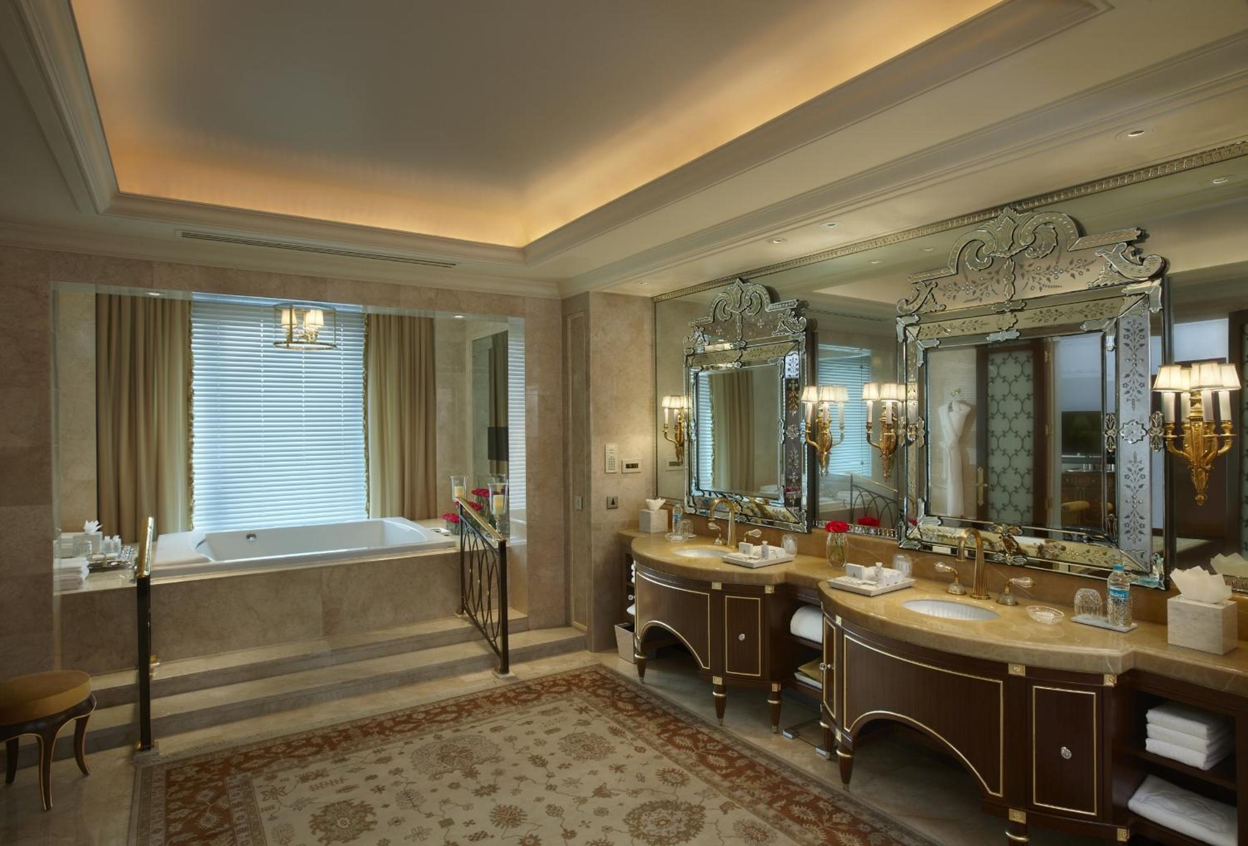 Presidential Suite with Airport Transfers & Lounge Access