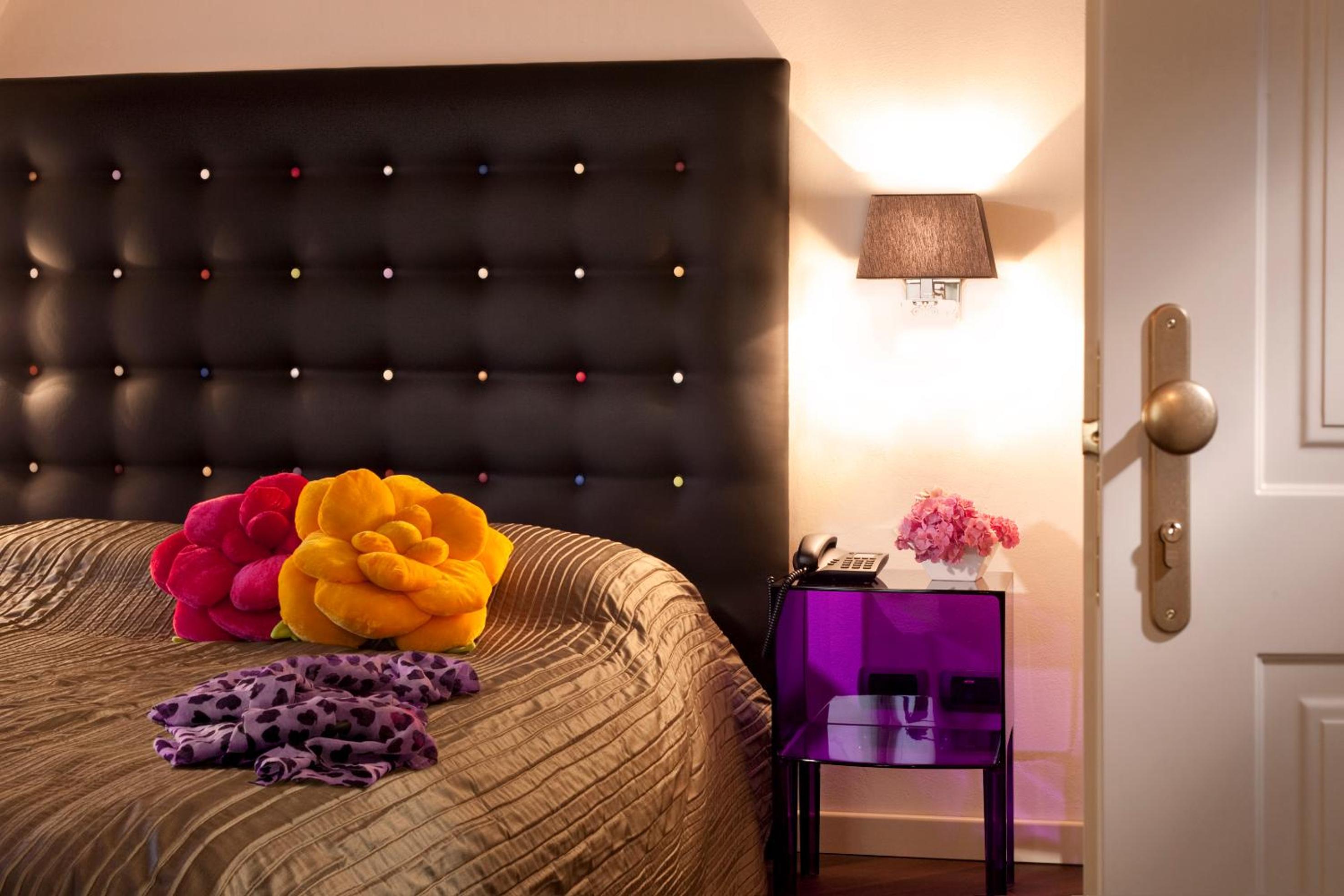 Deluxe Family Room photo 2