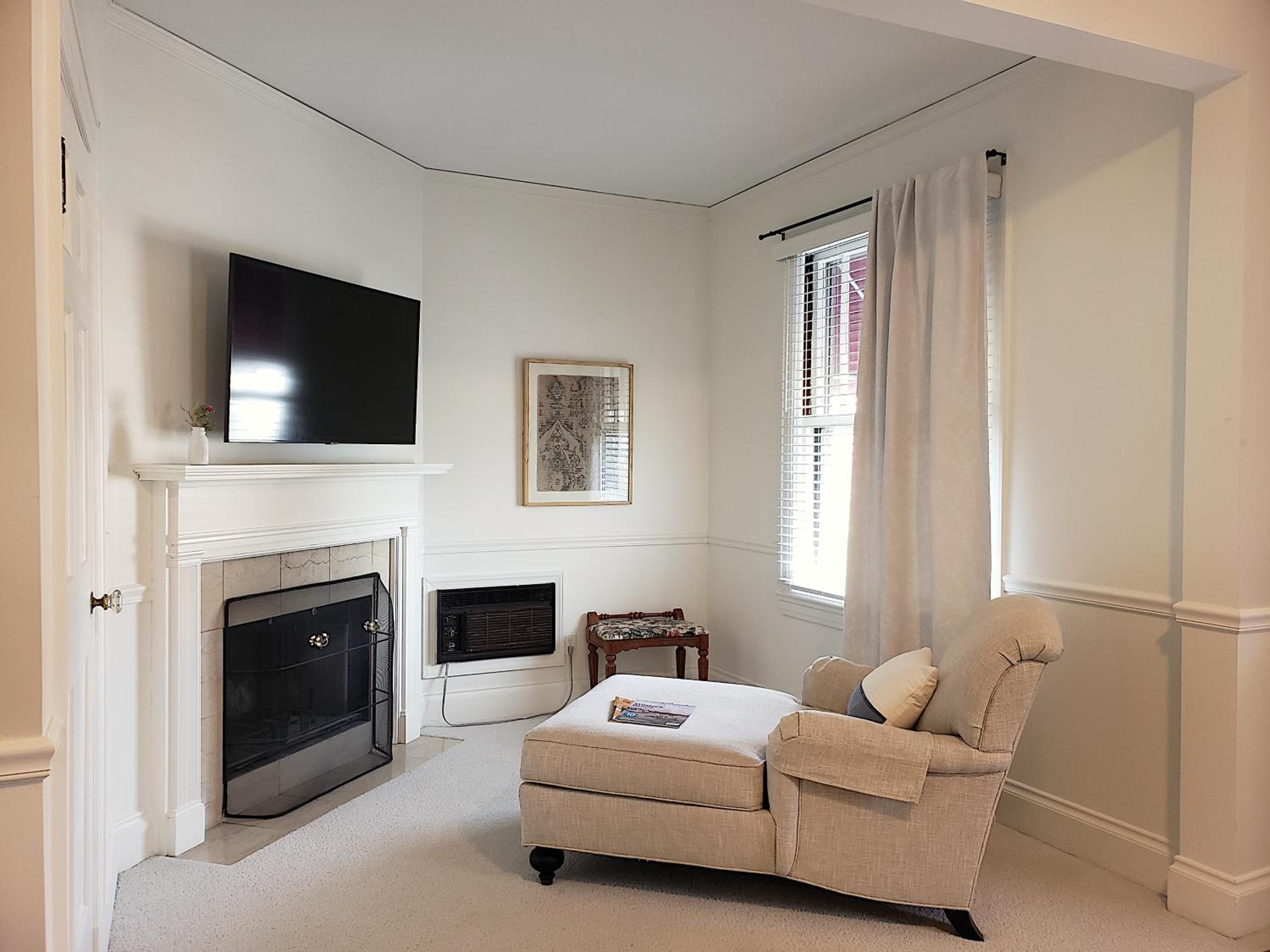 King Room with Spa Bath photo 2