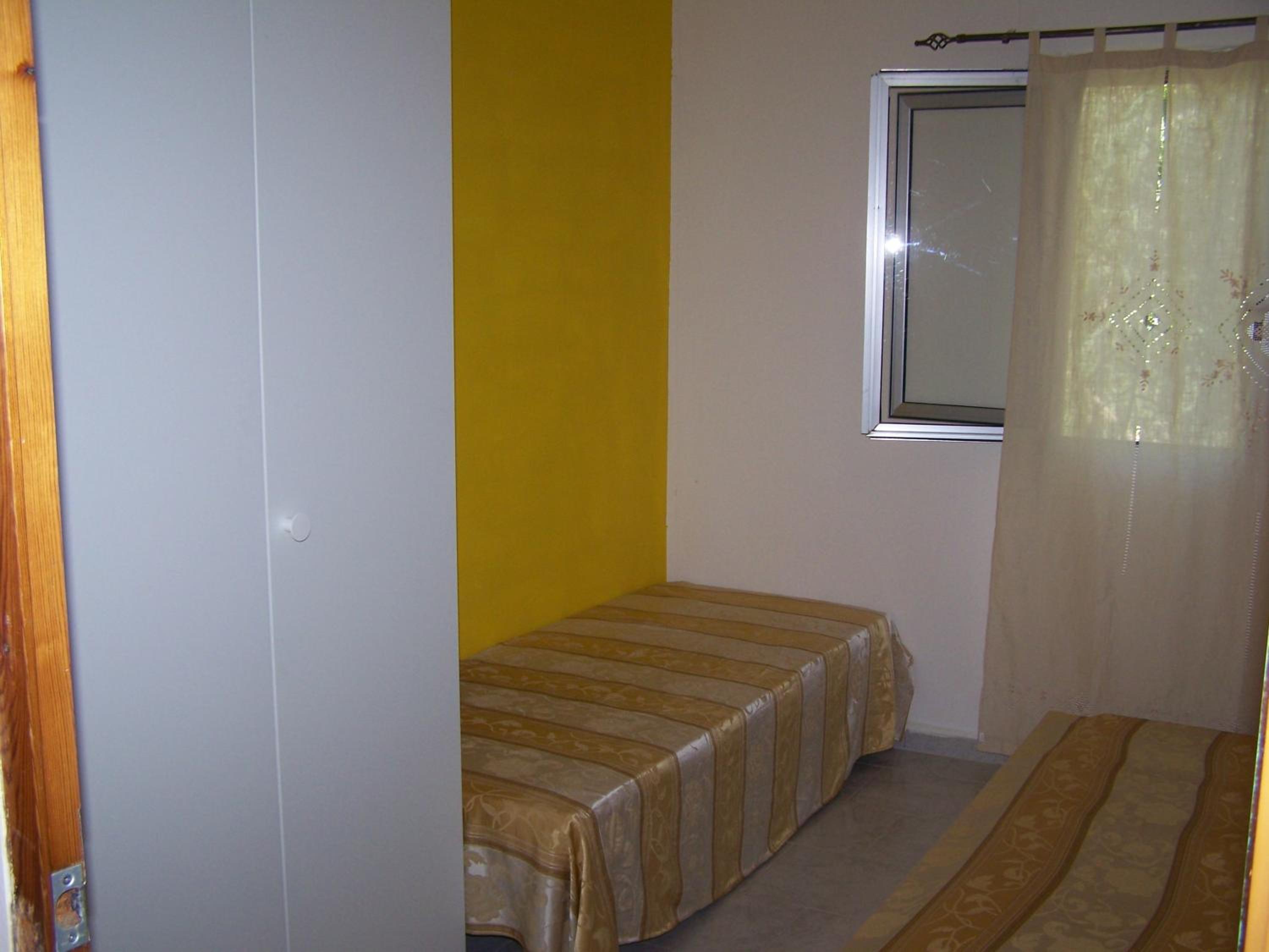 One-Bedroom Bungalow (5 Adults) - Photo 8