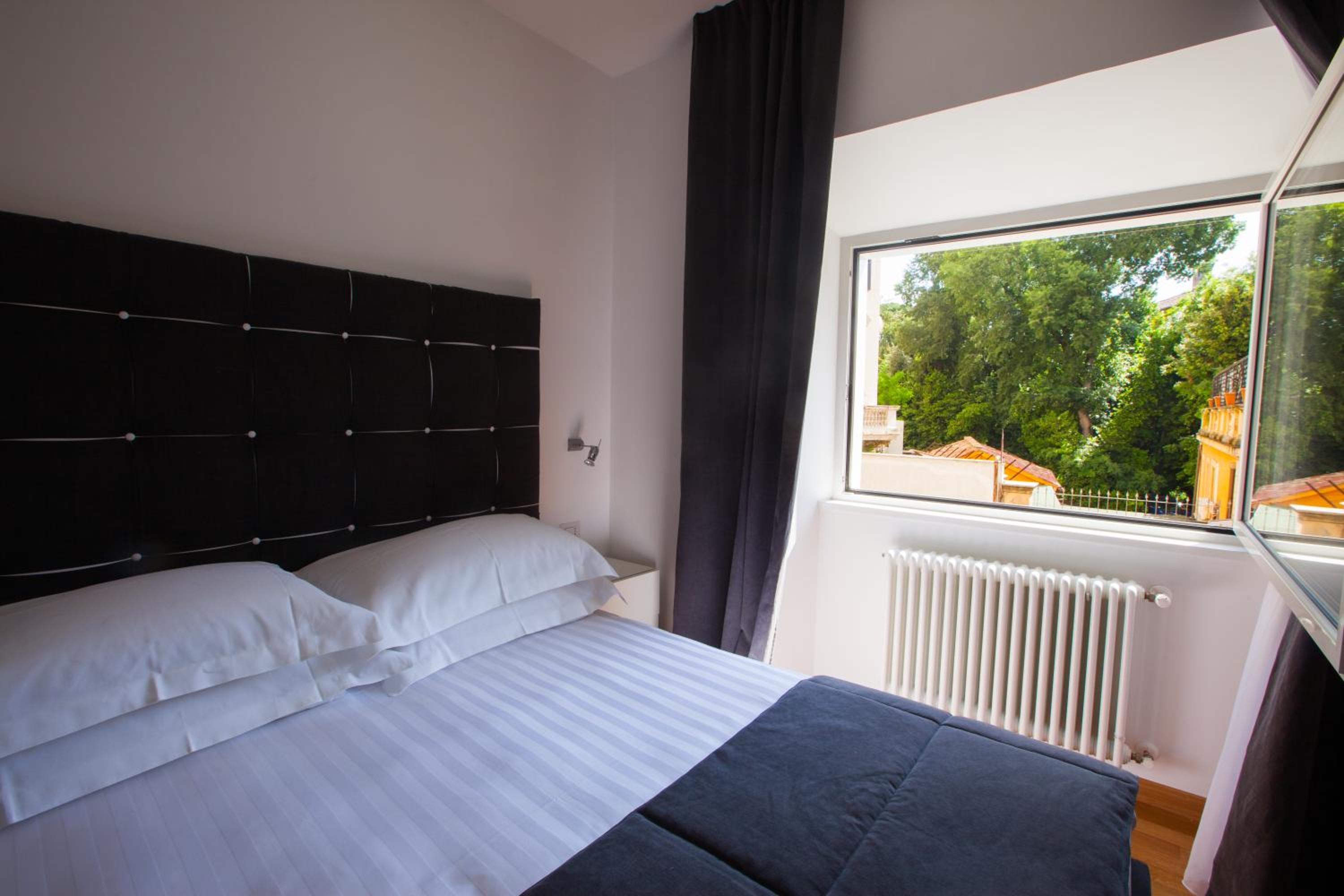 Classic Double Room photo 3