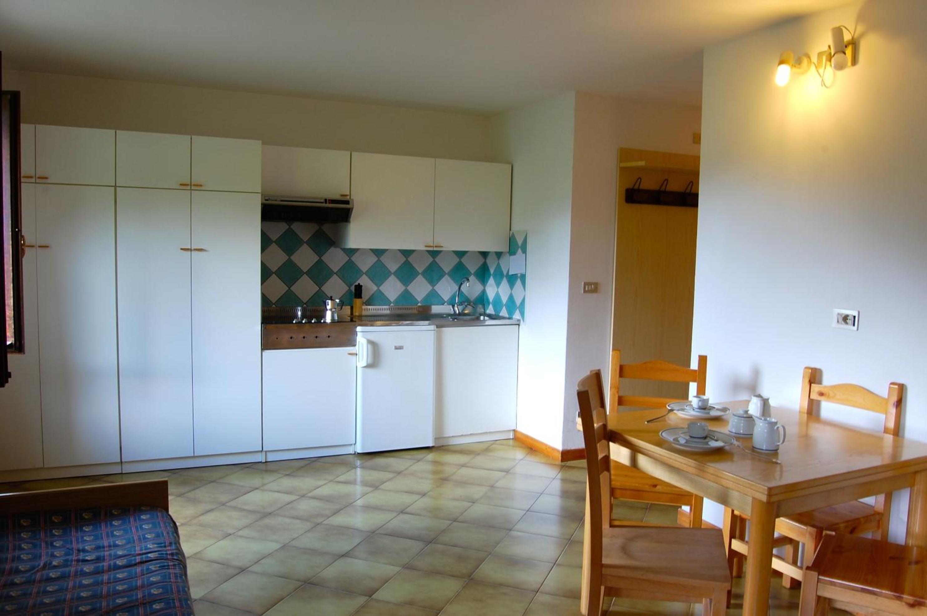 One-Bedroom Apartment (4 Adults) - Photo 6