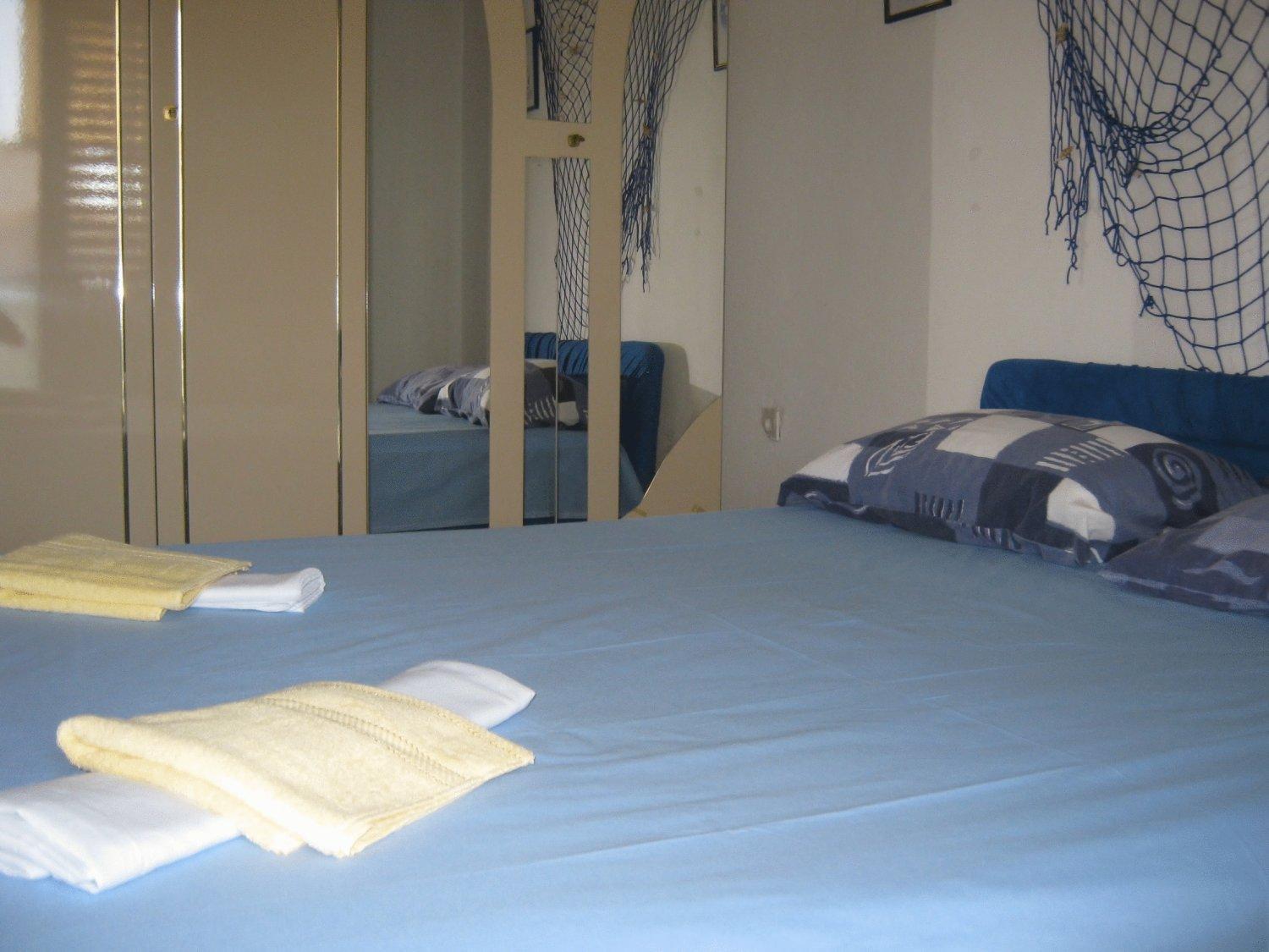 Double Room - Photo 10